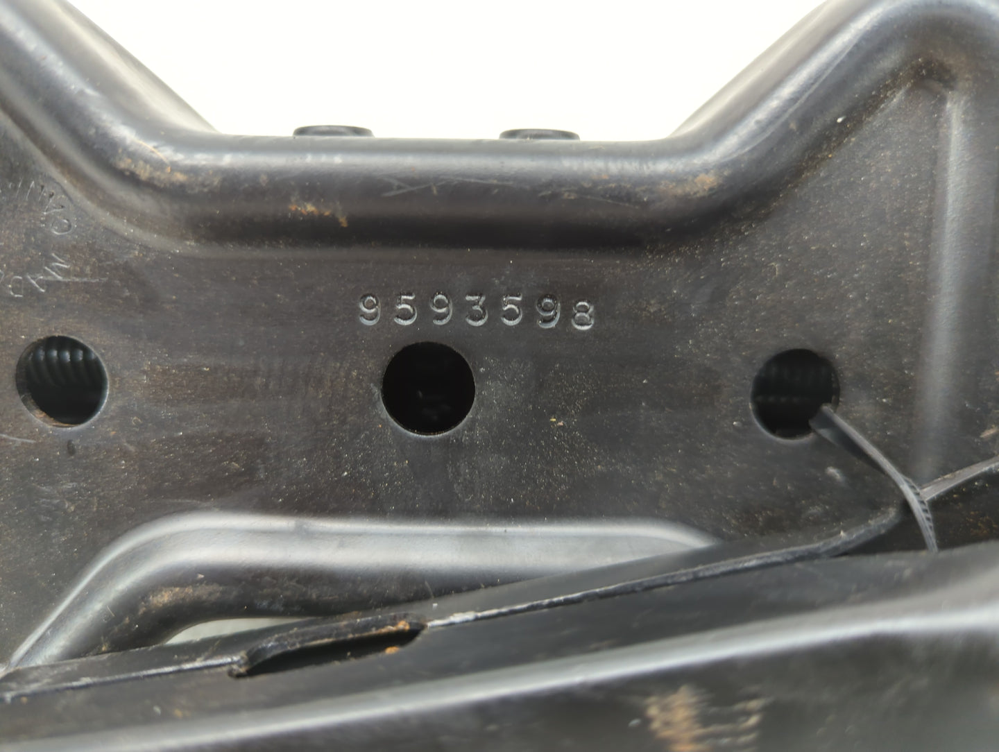 2007 Saturn Ion Spare Scissor Car Jack - Oemusedautoparts1.com