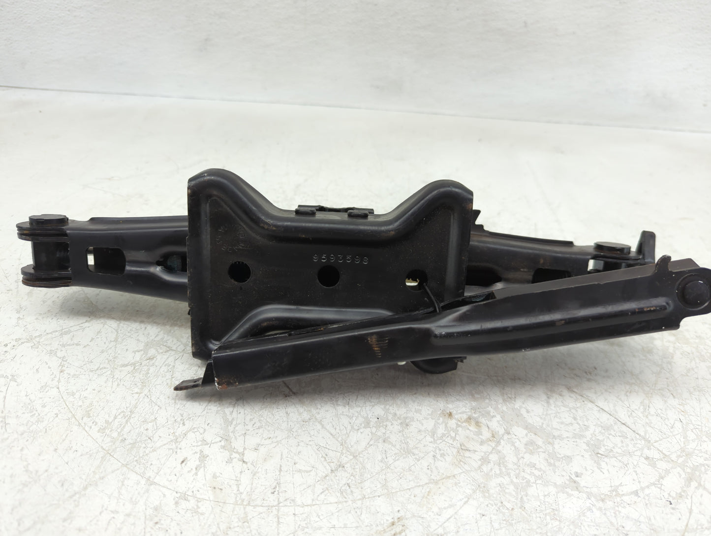 2007 Saturn Ion Spare Scissor Car Jack - Oemusedautoparts1.com