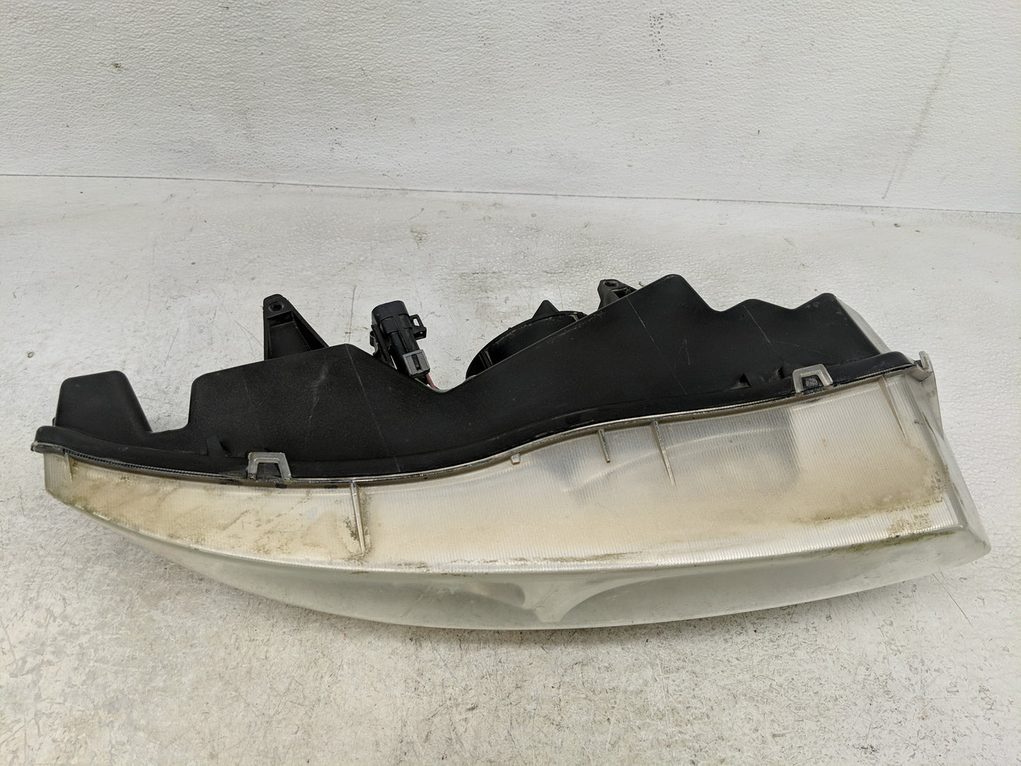 2003-2007 Saturn Ion Driver Left Oem Head Light Headlight Lamp - Oemusedautoparts1.com