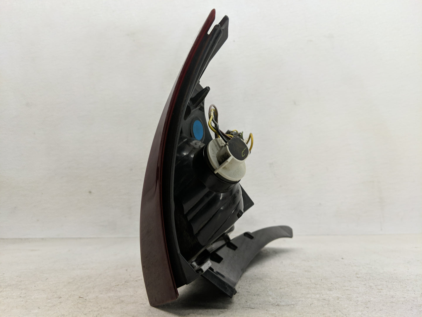 2003-2007 Saturn Ion Tail Light Assembly Driver Left OEM P/N:22723024 Fits Fits 2003 2004 2005 2006 2007 OEM Used Auto Parts