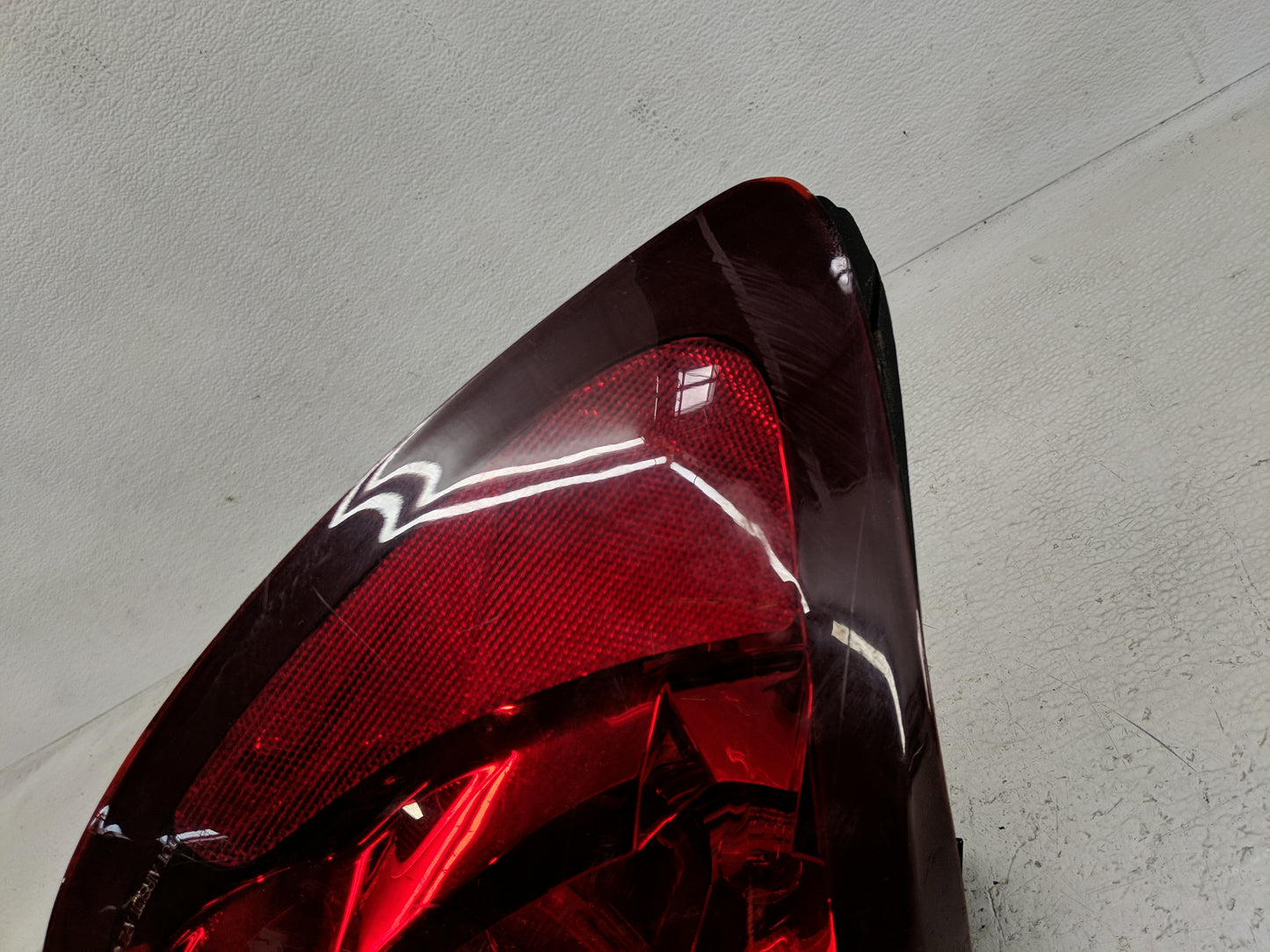 2003-2007 Saturn Ion Tail Light Assembly Driver Left OEM P/N:22723022 Fits Fits 2003 2004 2005 2006 2007 OEM Used Auto Parts