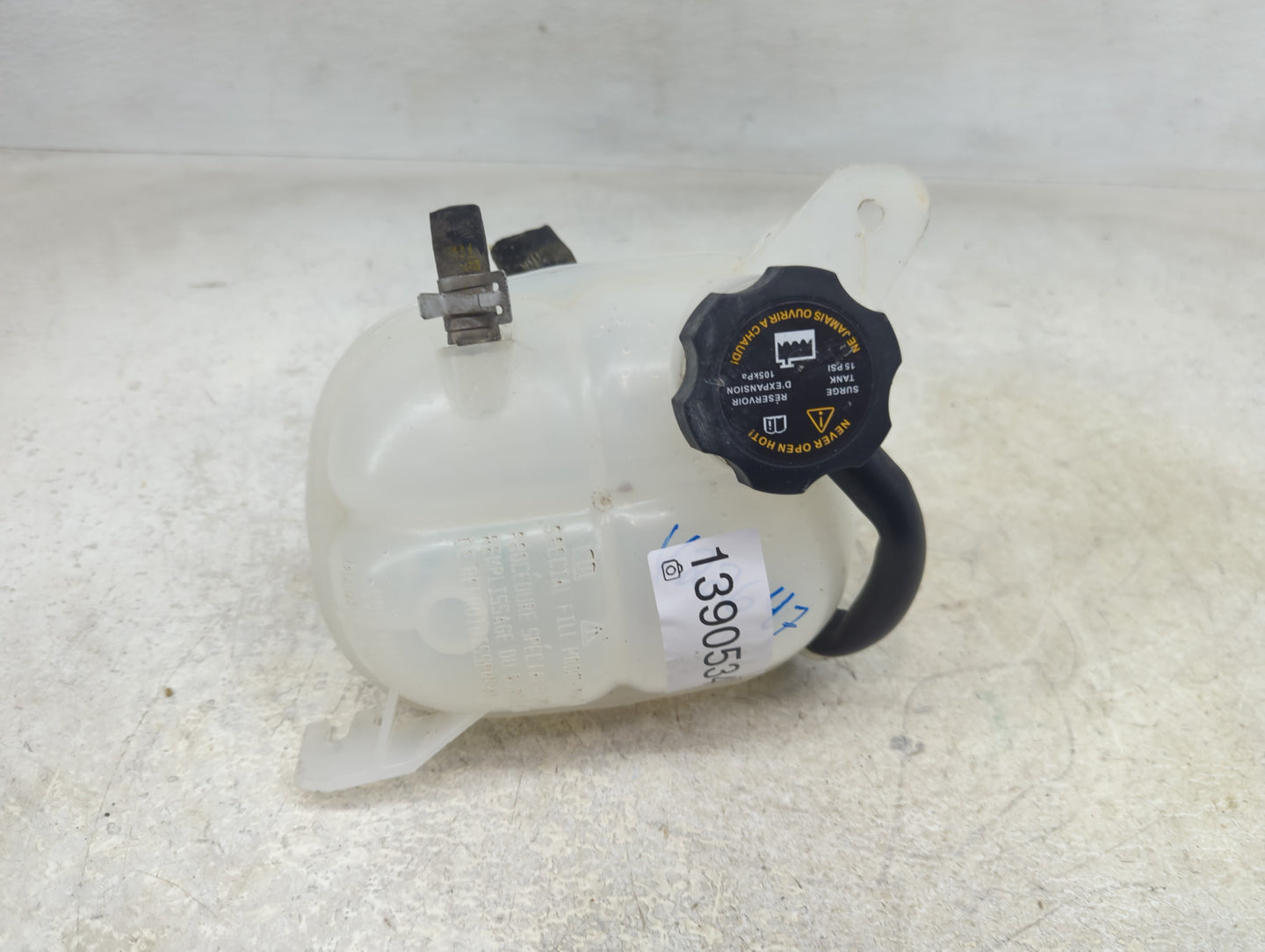 2003-2007 Saturn Ion Radiator Coolant Overflow Expansion Tank Bottle - Oemusedautoparts1.com