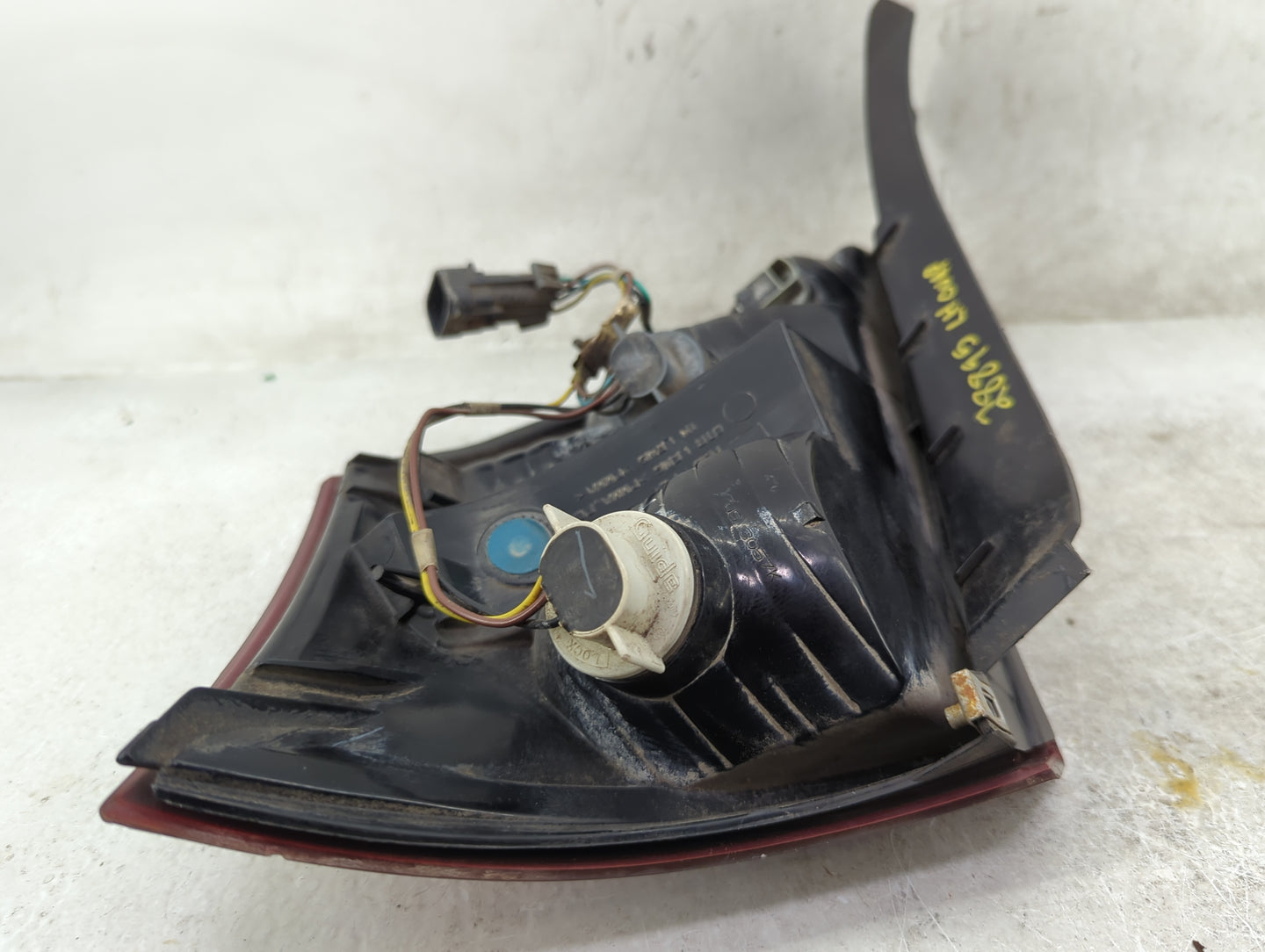 2003-2007 Saturn Ion Tail Light Assembly Driver Left OEM P/N:16530981 Fits Fits 2003 2004 2005 2006 2007 OEM Used Auto Parts
