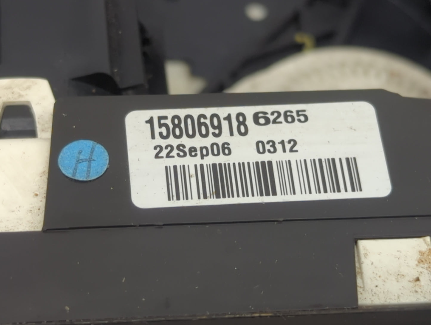 2006-2007 Saturn Ion Climate Control Module Temperature AC/Heater Replacement P/N:15806918 Fits Fits 2006 2007 OEM Used Auto