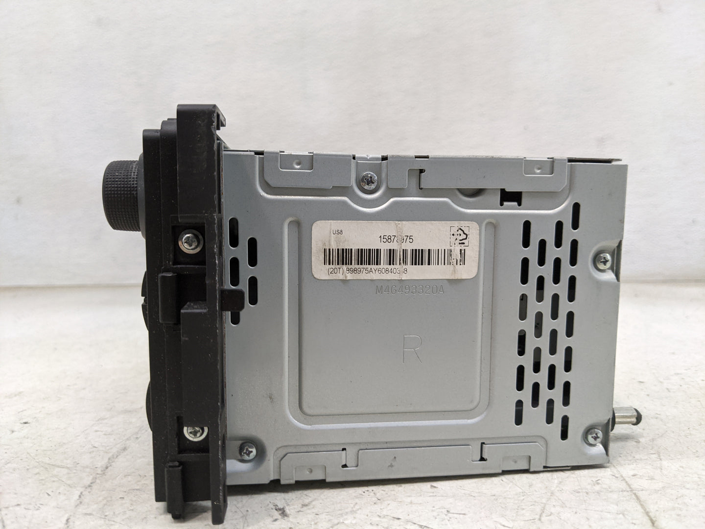 2006-2007 Saturn Ion Radio AM FM Cd Player Receiver Replacement P/N:15878975 GQ-JG166Y Fits Fits 2006 2007 OEM Used Auto Par