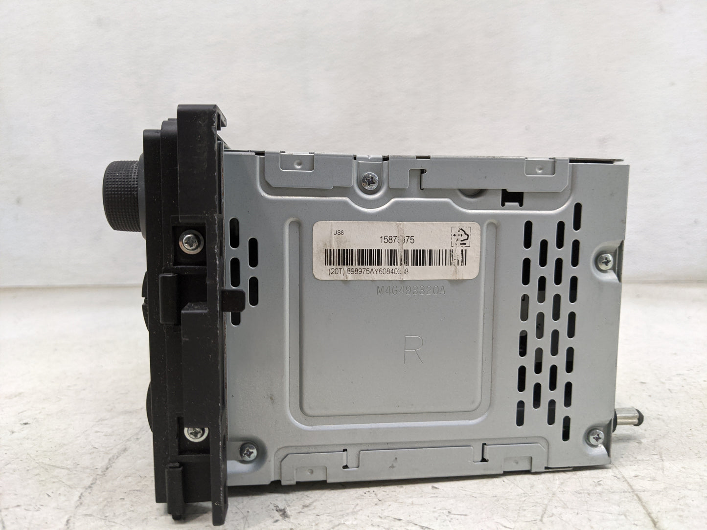 2006-2007 Saturn Ion Radio AM FM Cd Player Receiver Replacement P/N:15878975 GQ-JG166Y Fits Fits 2006 2007 OEM Used Auto Par