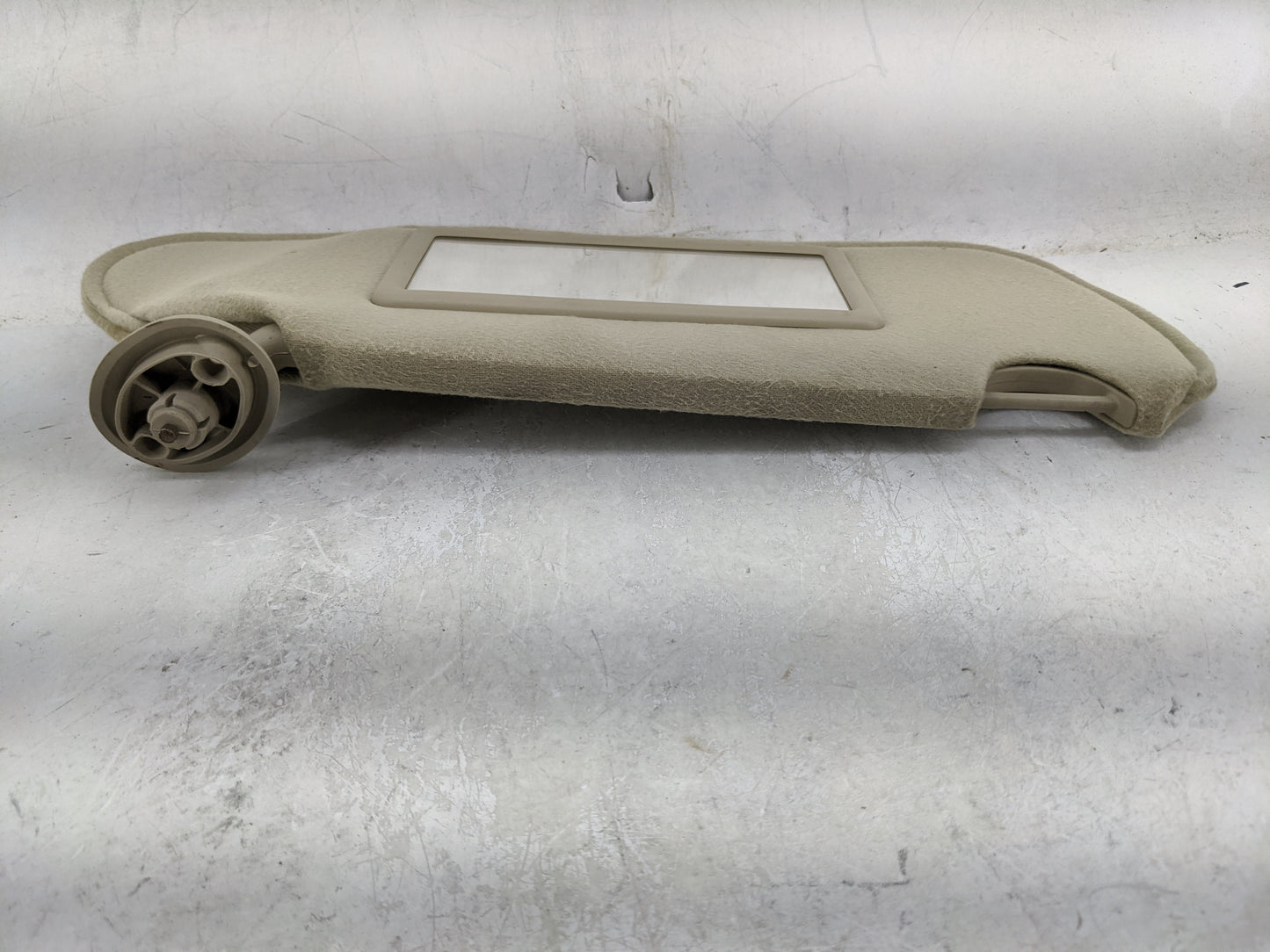 2006-2007 Saturn Ion Sun Visor Shade Replacement Passenger Right Mirror Fits Fits 2006 2007 OEM Used Auto Parts - Oemusedaut