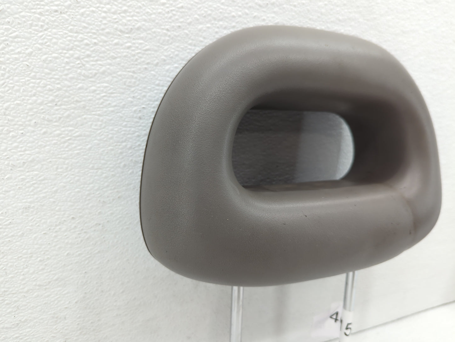 2005-2007 Saturn Ion Headrest Head Rest Front Driver Passenger Seat Grey - Oemusedautoparts1.com
