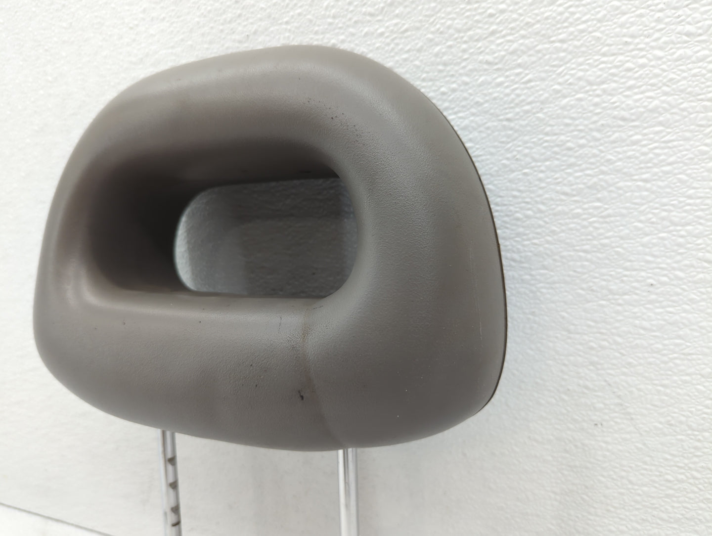2005-2007 Saturn Ion Headrest Head Rest Front Driver Passenger Seat Grey - Oemusedautoparts1.com