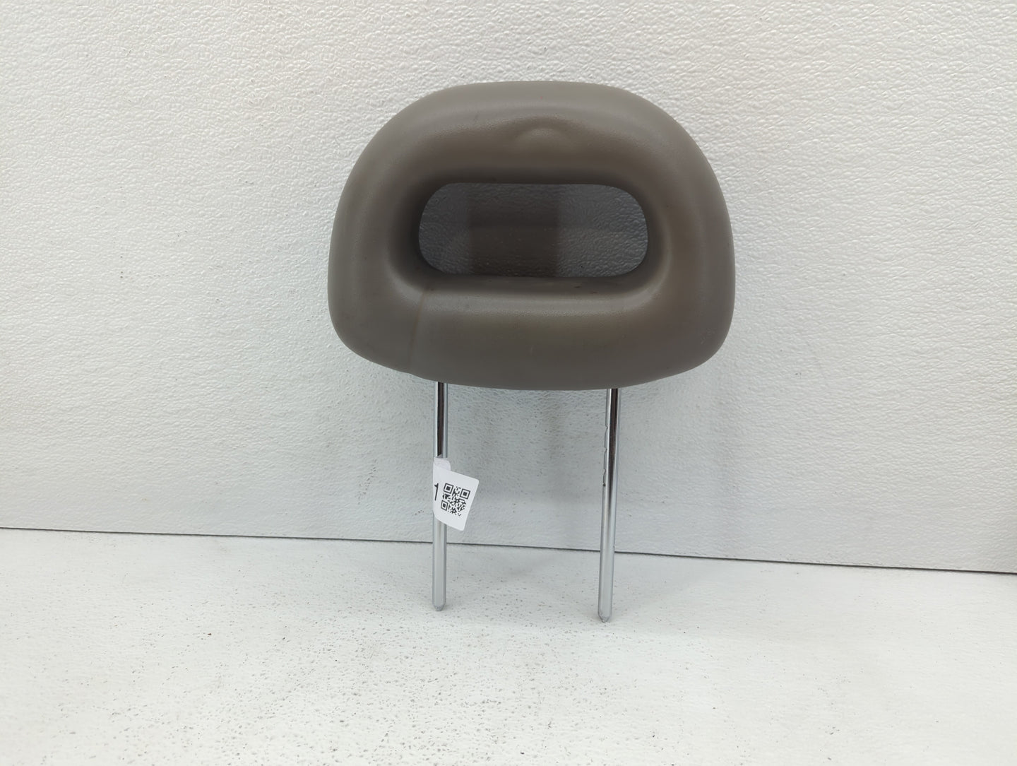 2005-2007 Saturn Ion Headrest Head Rest Front Driver Passenger Seat Grey - Oemusedautoparts1.com