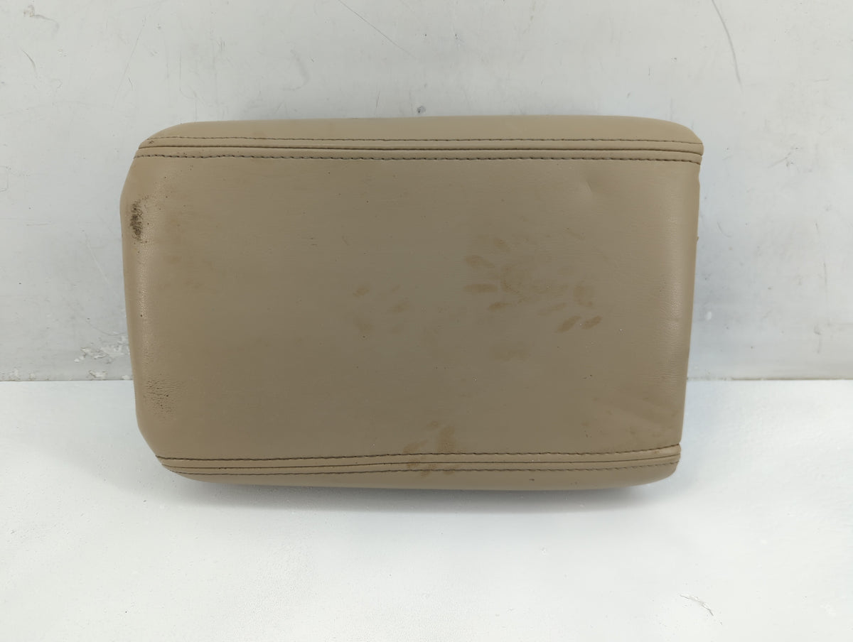 2007 Saturn Outlook Center Console Armrest Cover Lid P/N:15889665 Fits Fits 2008 2009 2010 2011 2012 2013 2014 2015 2016 201