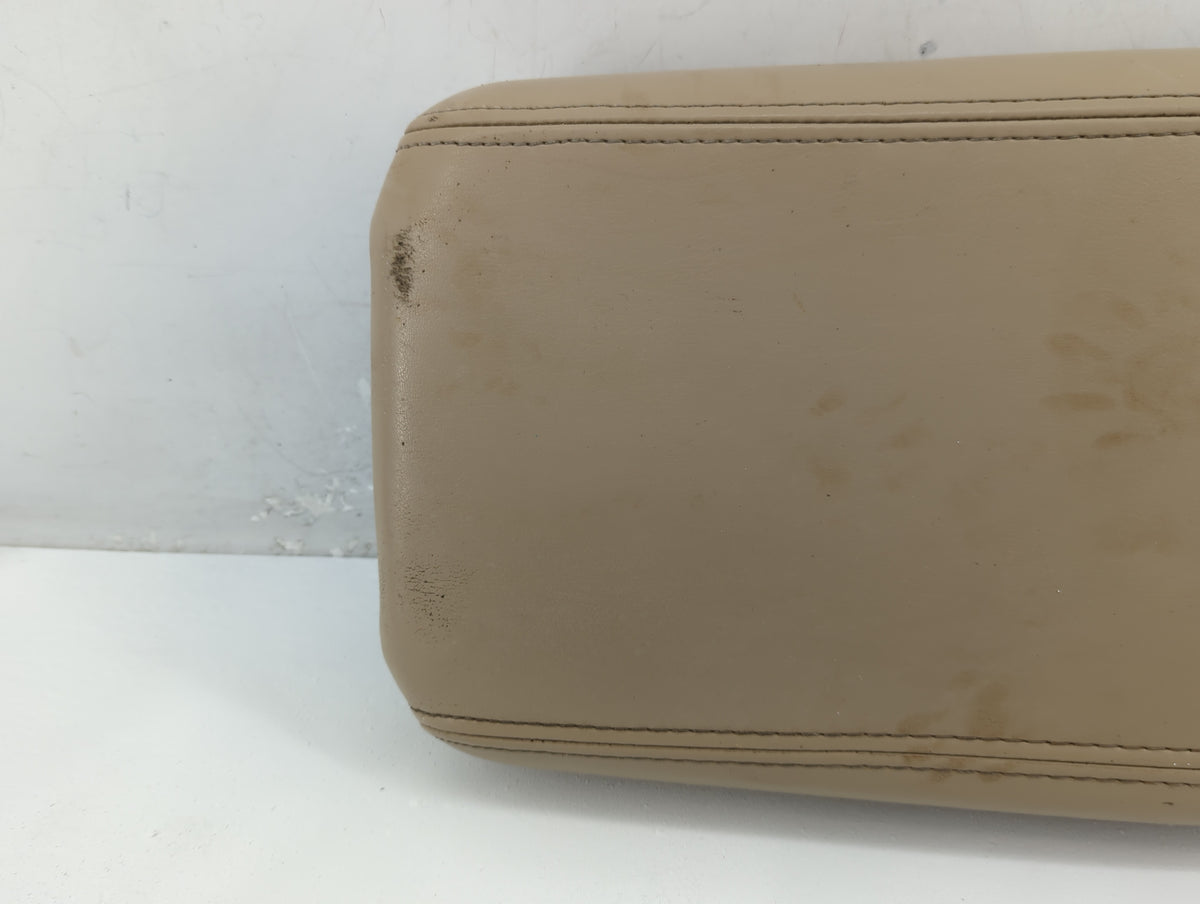 2007 Saturn Outlook Center Console Armrest Cover Lid P/N:15889665 Fits Fits 2008 2009 2010 2011 2012 2013 2014 2015 2016 201