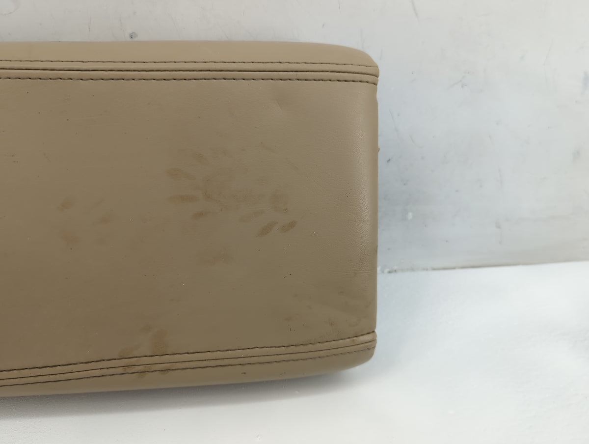 2007 Saturn Outlook Center Console Armrest Cover Lid P/N:15889665 Fits Fits 2008 2009 2010 2011 2012 2013 2014 2015 2016 201
