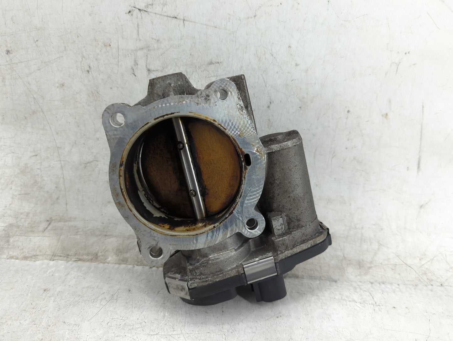 2007 Saturn Outlook Throttle Body Fits Fits 2008 2009 2010 2011 OEM Used Auto Parts - Oemusedautoparts1.com