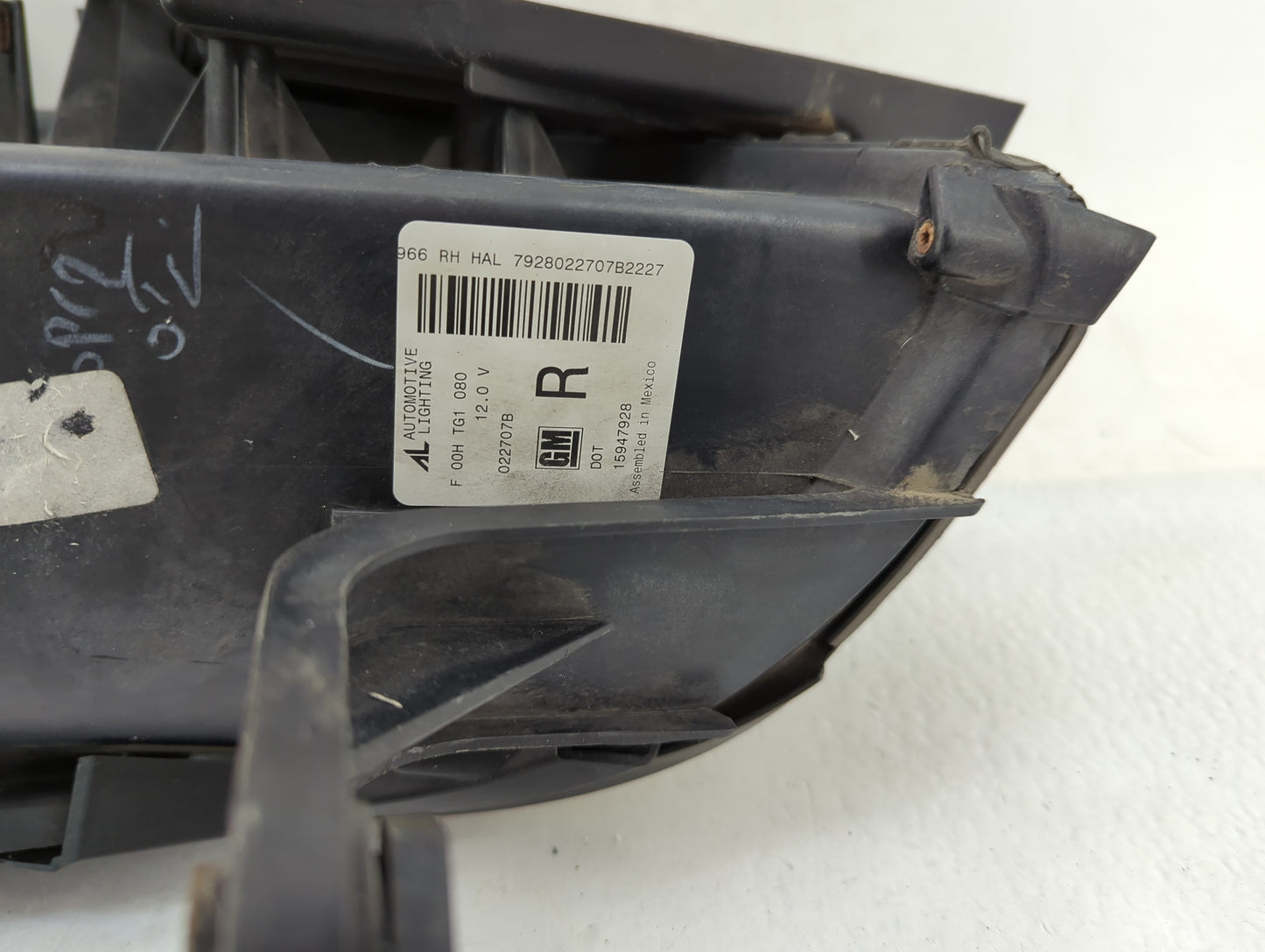 2007 Saturn Outlook Passenger Right Oem Head Light Headlight Lamp - Oemusedautoparts1.com