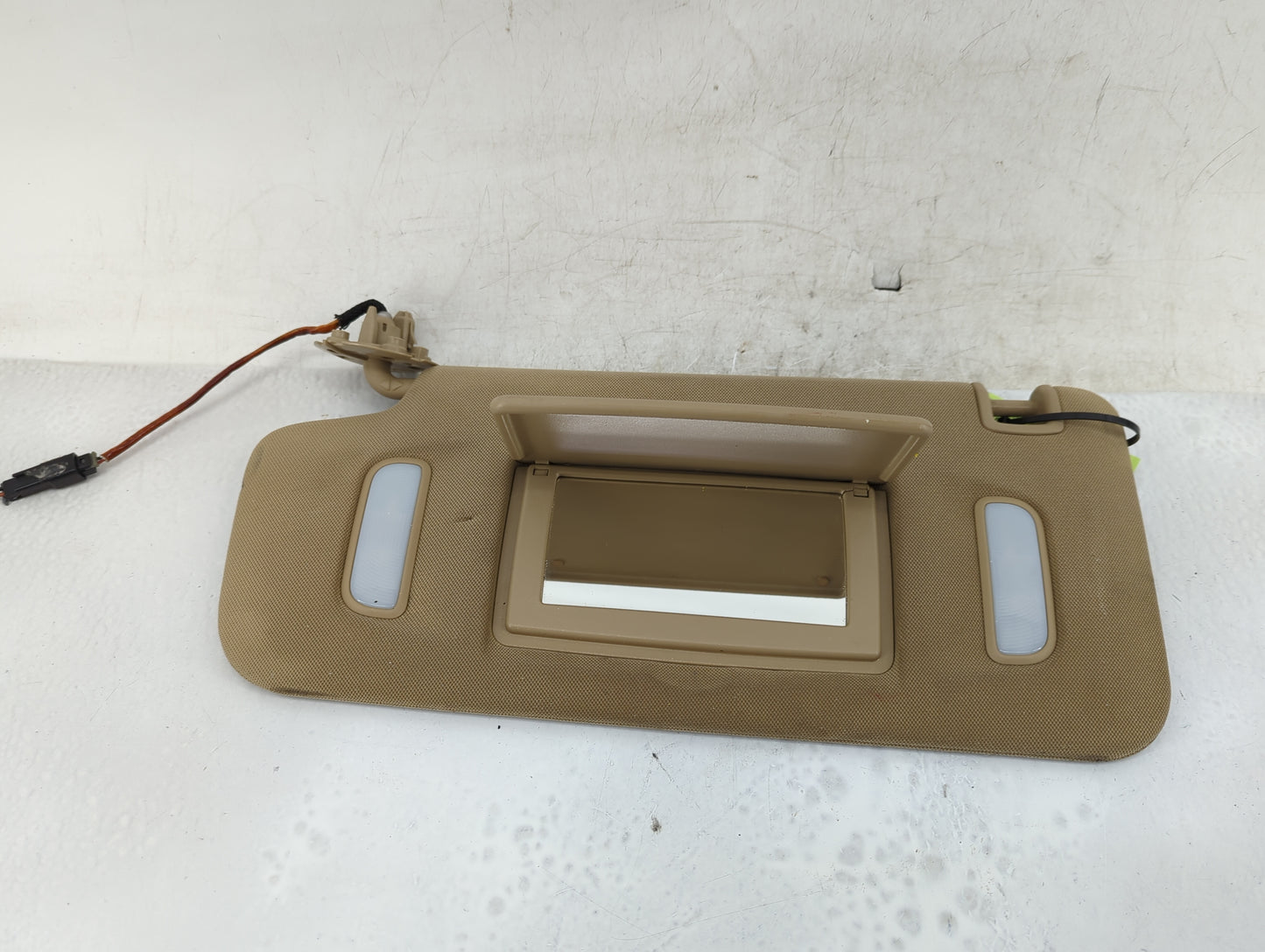 2007 Saturn Outlook Sun Visor Shade Replacement Driver Left Mirror Fits OEM Used Auto Parts - Oemusedautoparts1.com