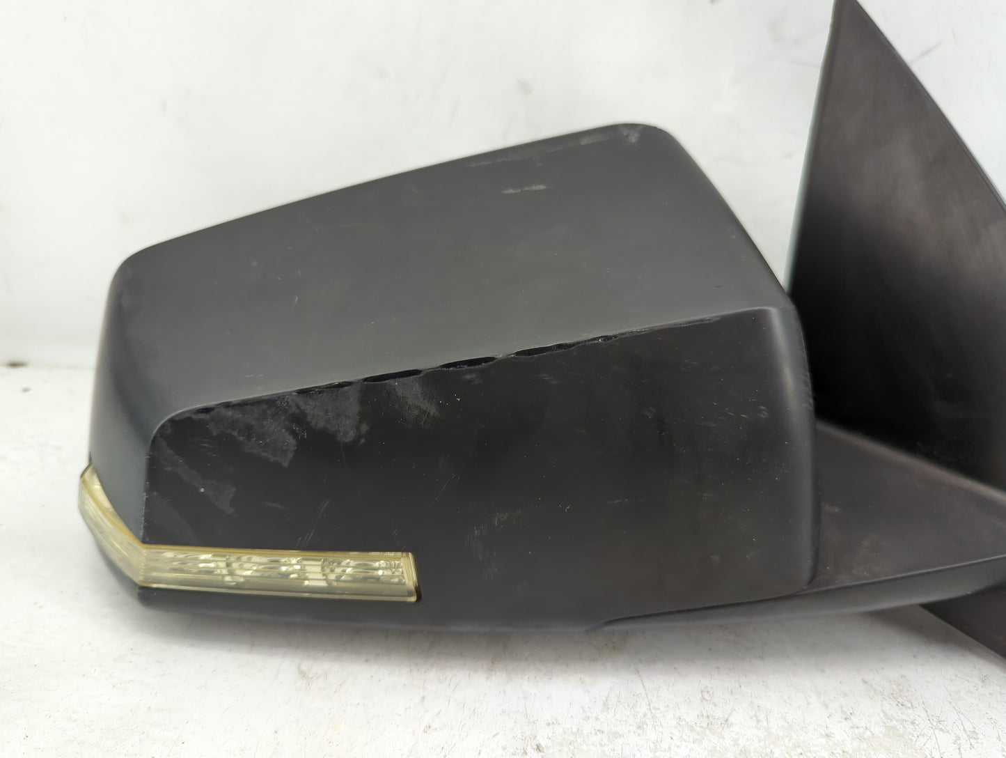 2007 Saturn Outlook Driver Side View Mirror - Left Door Mirror OEM Used - Oemusedautoparts1.com
