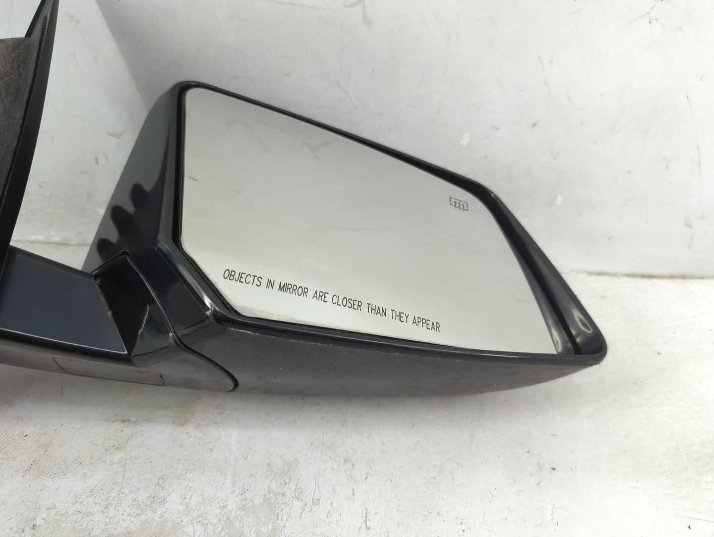 2007 Saturn Outlook Driver Side View Mirror - Left Door Mirror OEM Used - Oemusedautoparts1.com