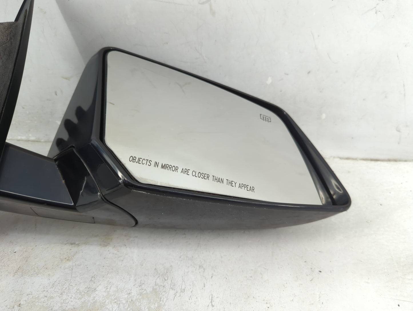 2007 Saturn Outlook Driver Side View Mirror - Left Door Mirror OEM Used - Oemusedautoparts1.com