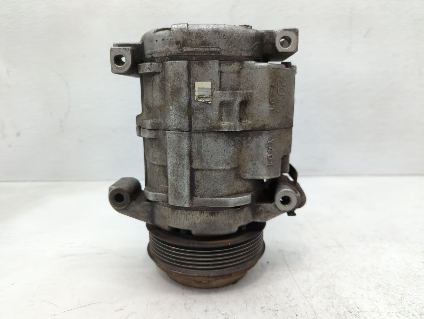 Saturn Outlook Air Conditioning A/c Ac Compressor Oem - Oemusedautoparts1.com