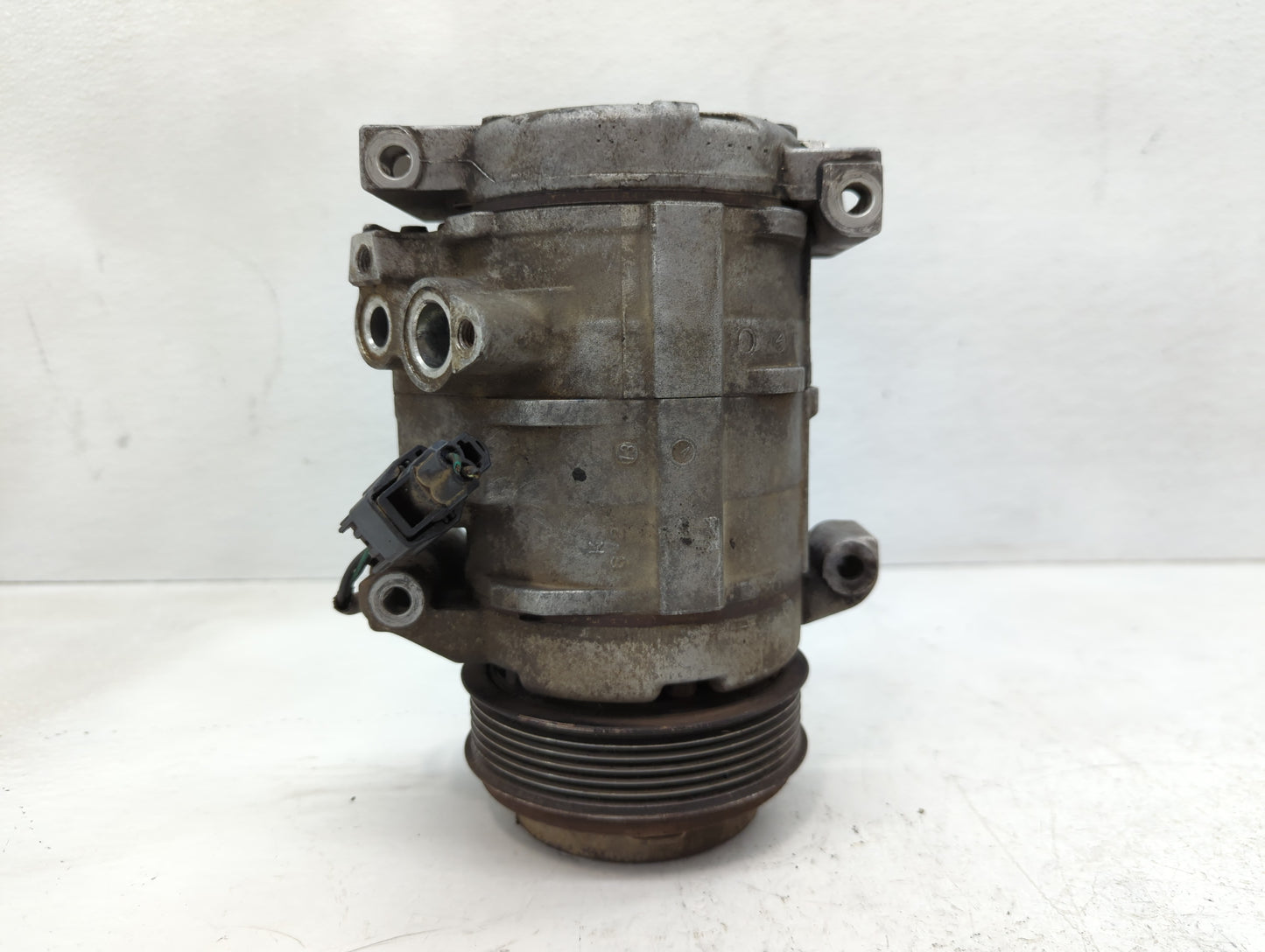 Saturn Outlook Air Conditioning A/c Ac Compressor Oem - Oemusedautoparts1.com