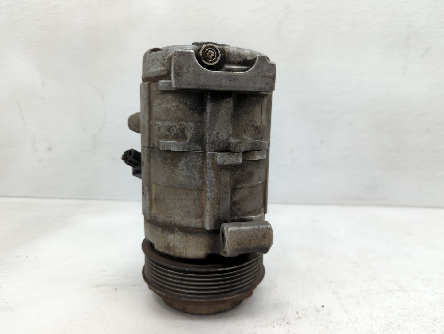 Saturn Outlook Air Conditioning A/c Ac Compressor Oem - Oemusedautoparts1.com