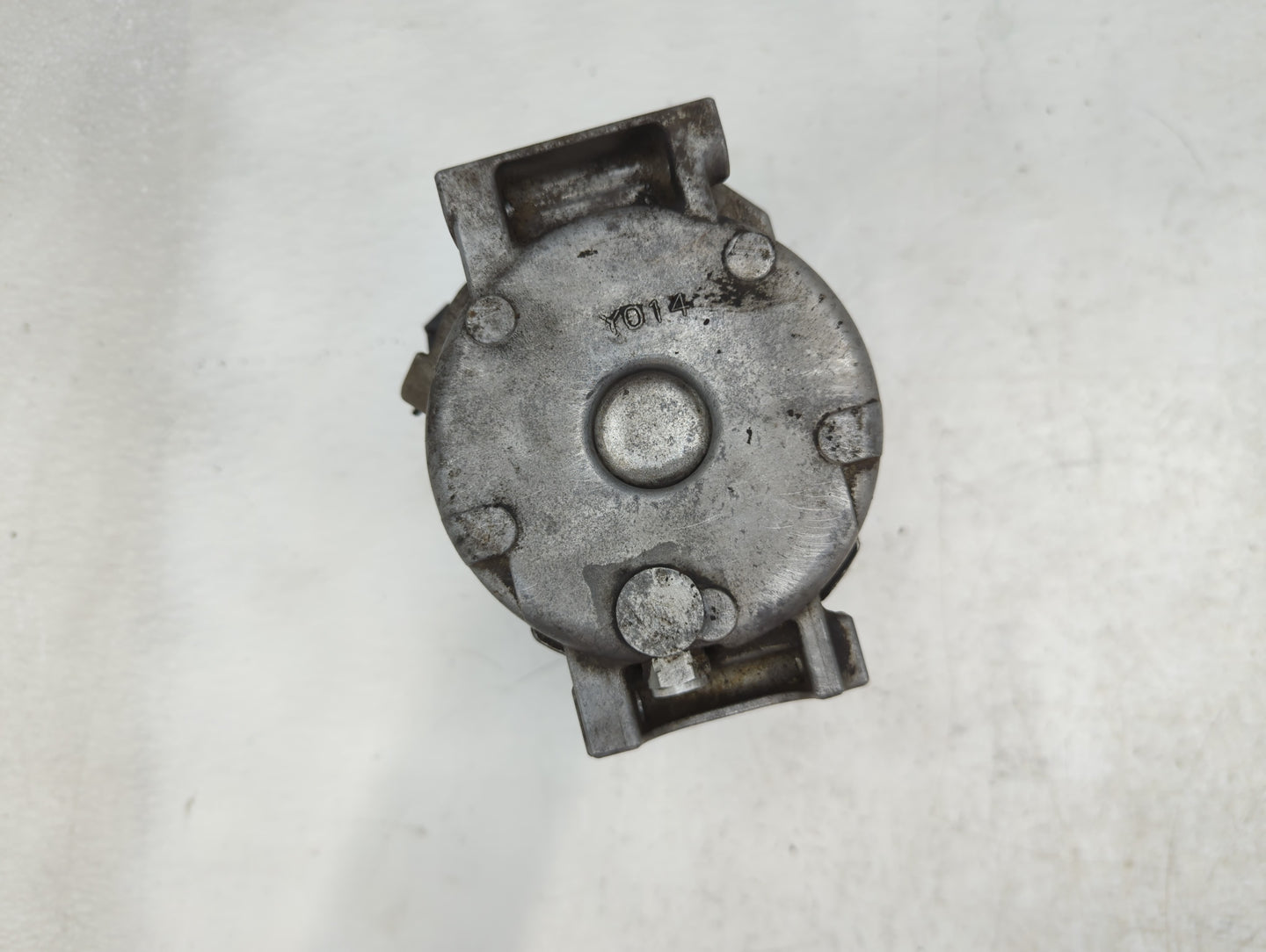 Saturn Outlook Air Conditioning A/c Ac Compressor Oem - Oemusedautoparts1.com