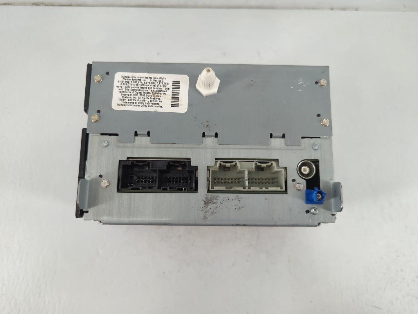 2007 Saturn Outlook Radio AM FM Cd Player Receiver Replacement P/N:15906632 25815341 Fits OEM Used Auto Parts - Oemusedautop