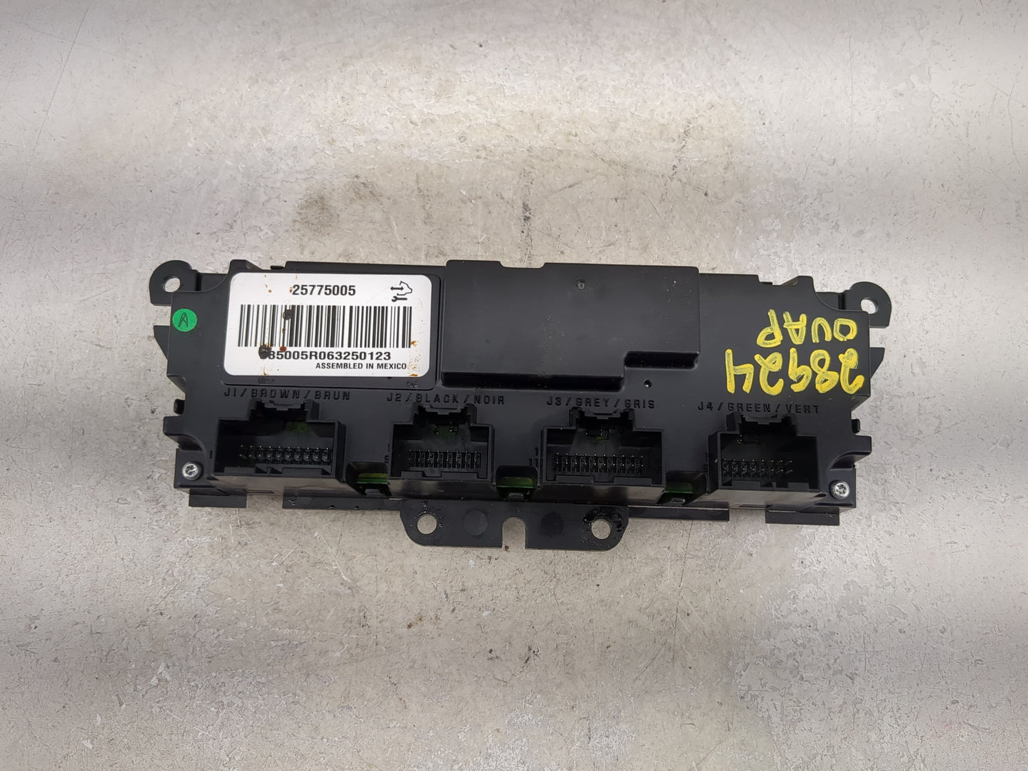 2007 Saturn Outlook Climate Control Module Temperature AC/Heater Replacement Fits OEM Used Auto Parts - Oemusedautoparts1.co