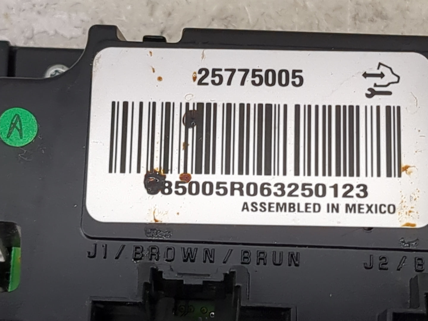 2007 Saturn Outlook Climate Control Module Temperature AC/Heater Replacement Fits OEM Used Auto Parts - Oemusedautoparts1.co