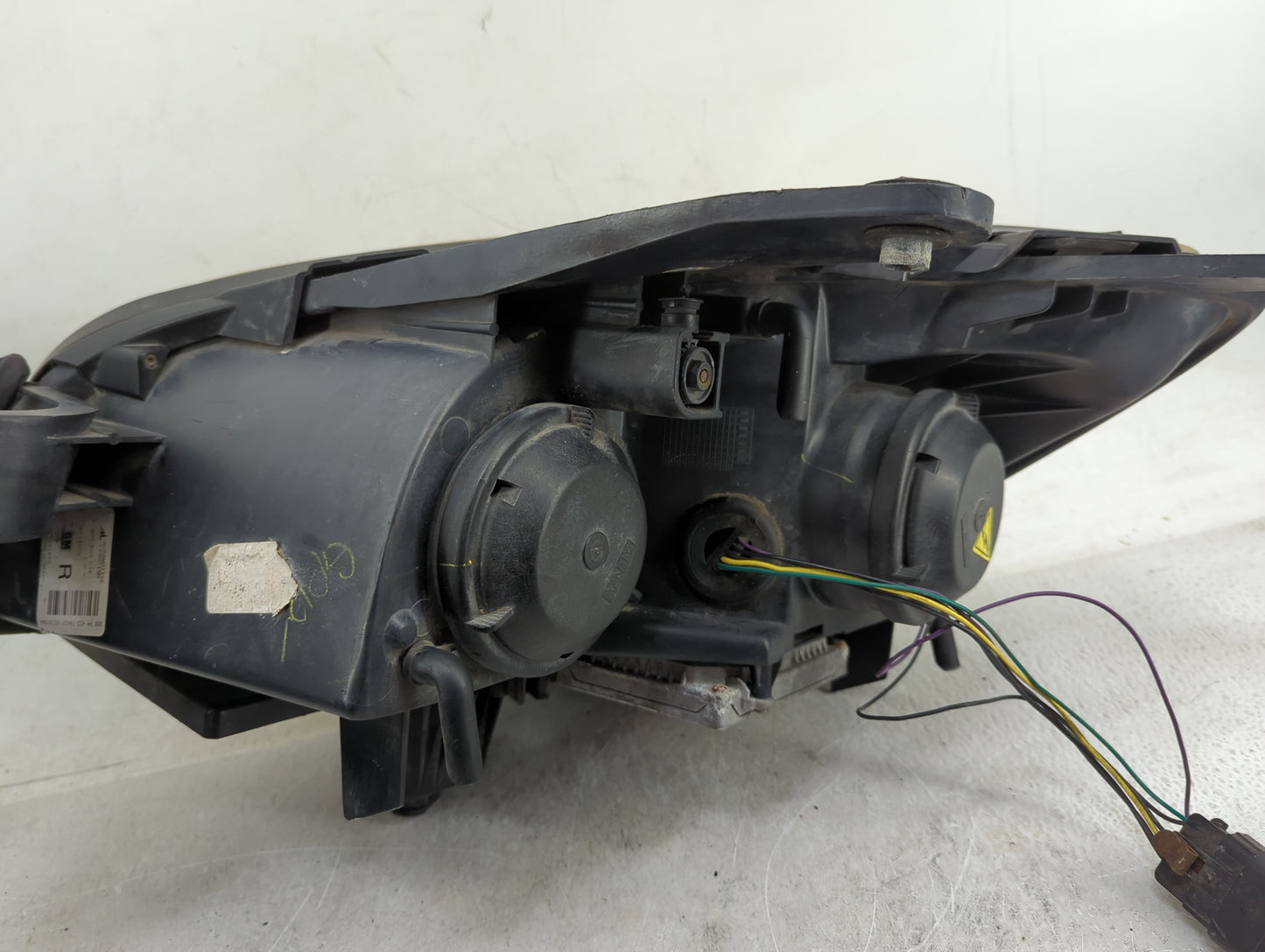 2007 Saturn Outlook Passenger Right Oem Head Light Headlight Lamp - Oemusedautoparts1.com