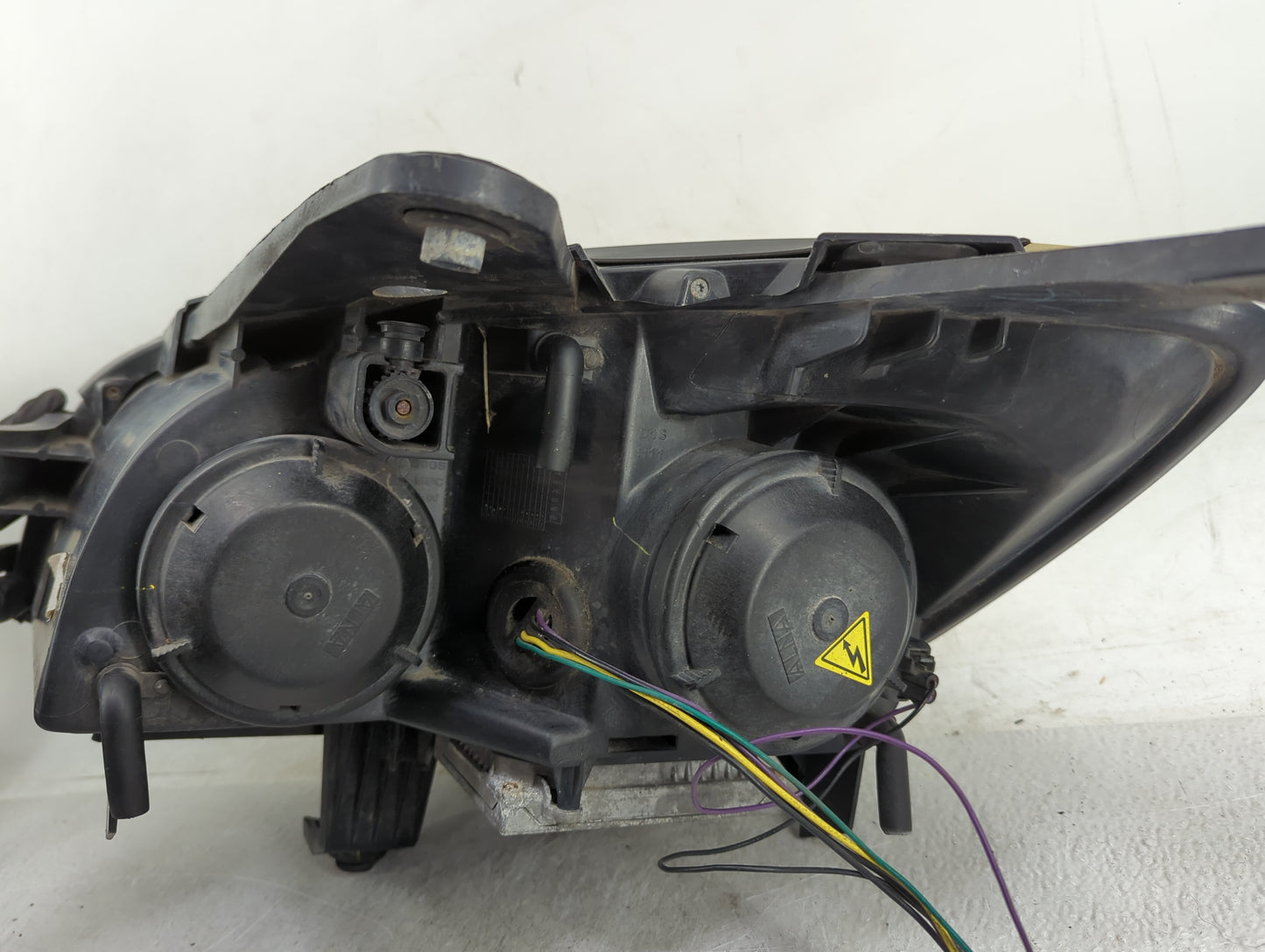2007 Saturn Outlook Passenger Right Oem Head Light Headlight Lamp - Oemusedautoparts1.com