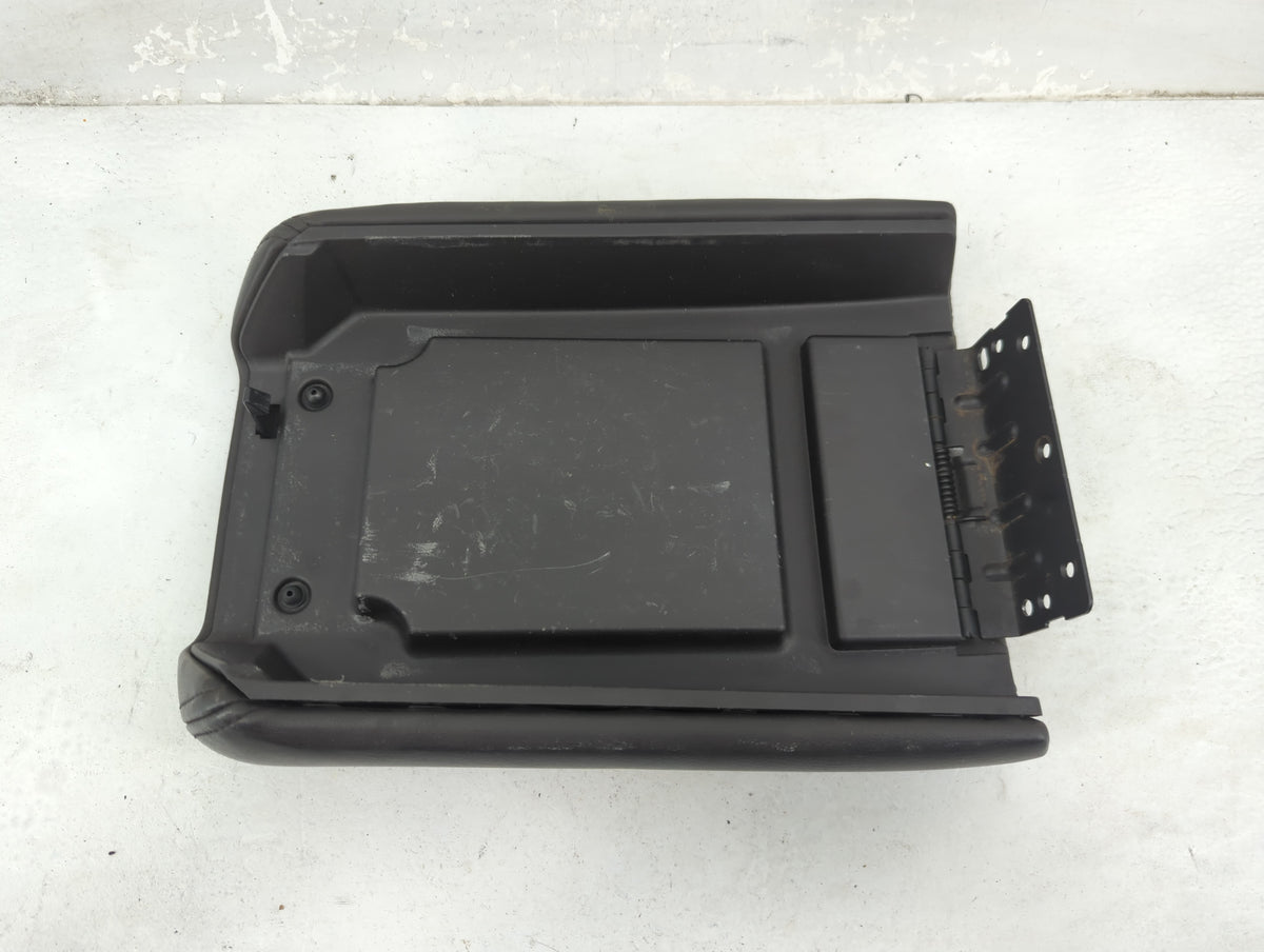 2007 Saturn Outlook Center Console Armrest Cover Lid Fits Fits 2008 2009 2010 2011 2012 OEM Used Auto Parts - Oemusedautopar