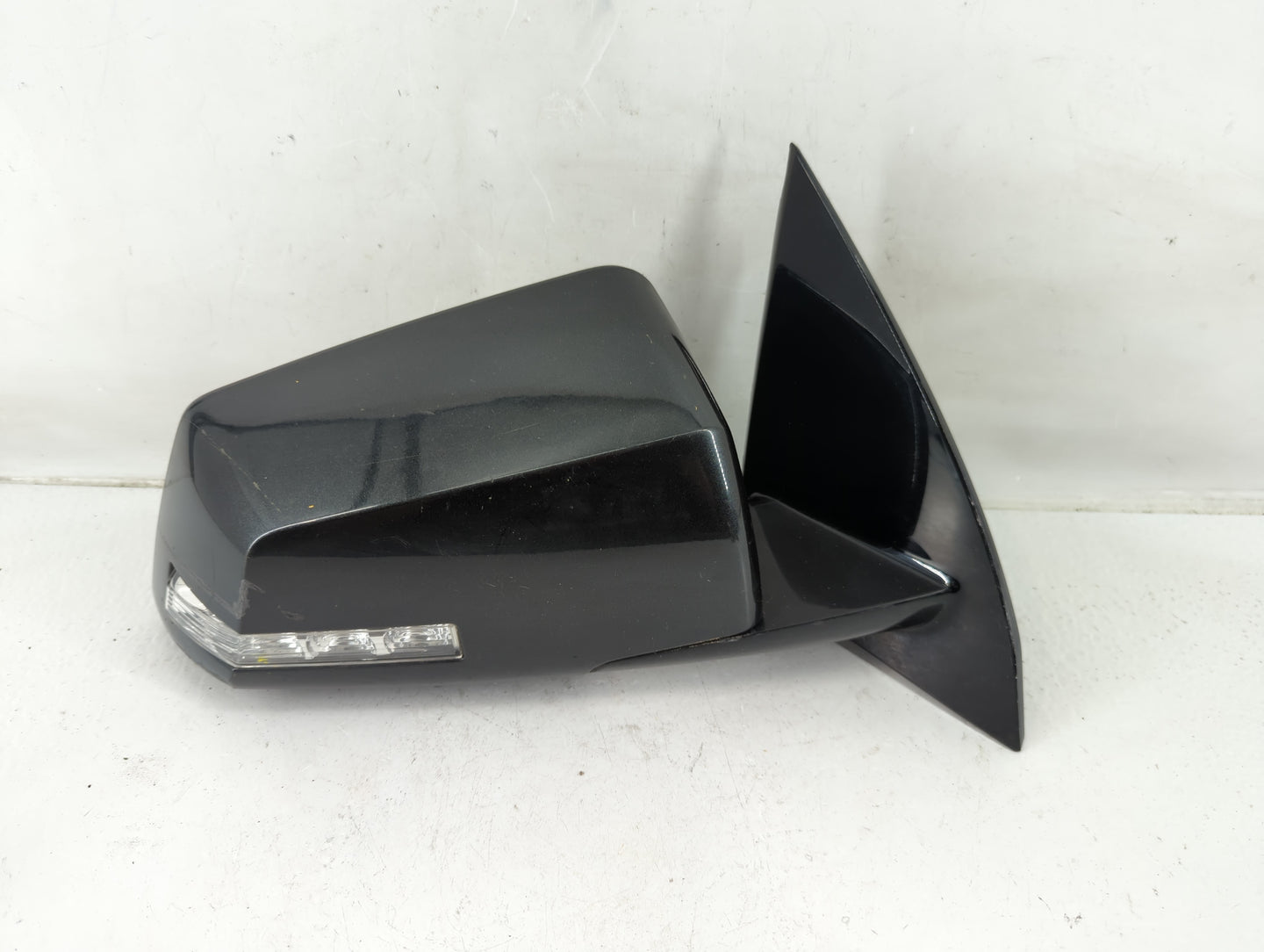 2007 Saturn Outlook Passenger Side View Mirror - Right Door Mirror OEM Used - Oemusedautoparts1.com