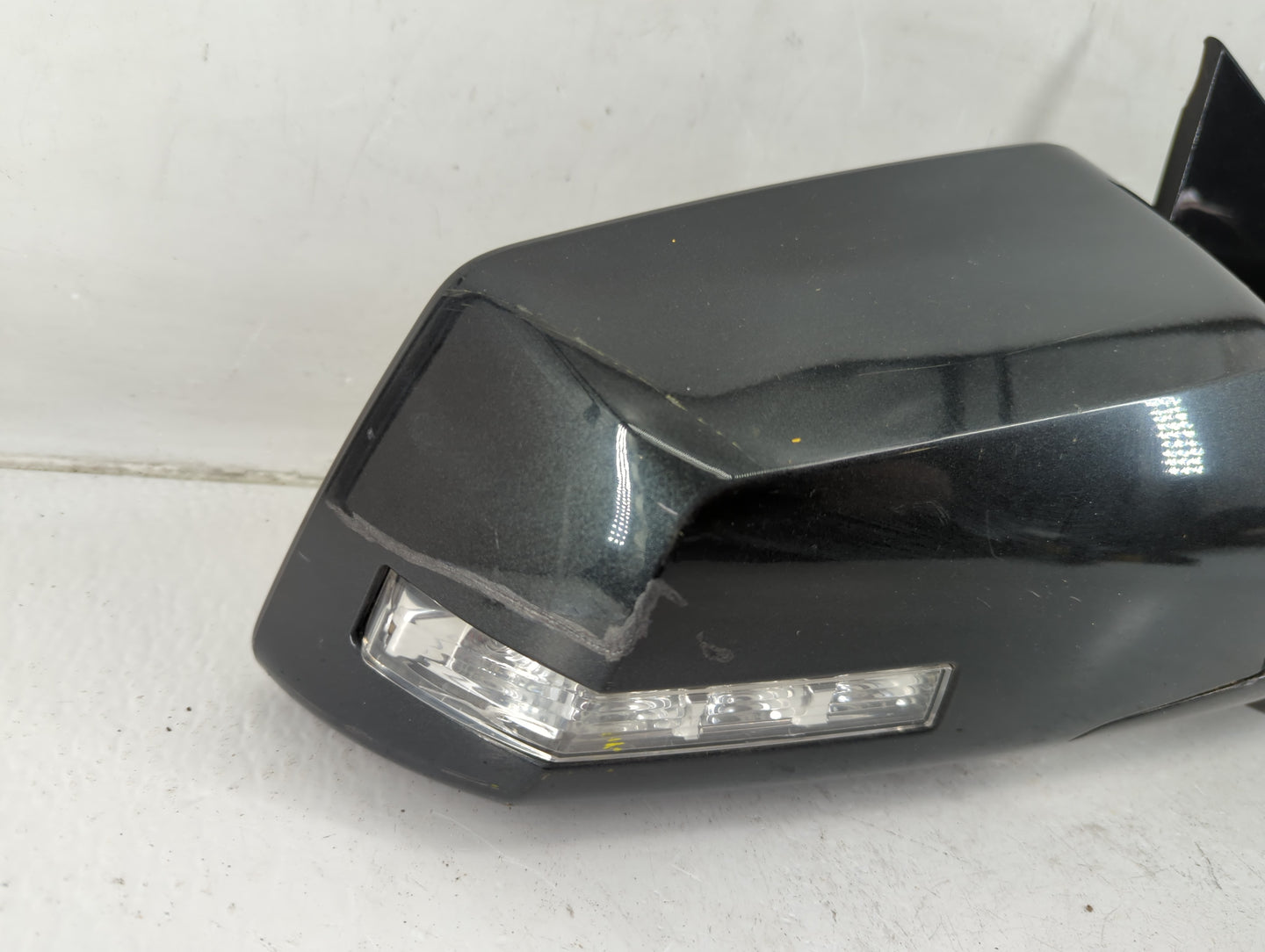 2007 Saturn Outlook Passenger Side View Mirror - Right Door Mirror OEM Used - Oemusedautoparts1.com