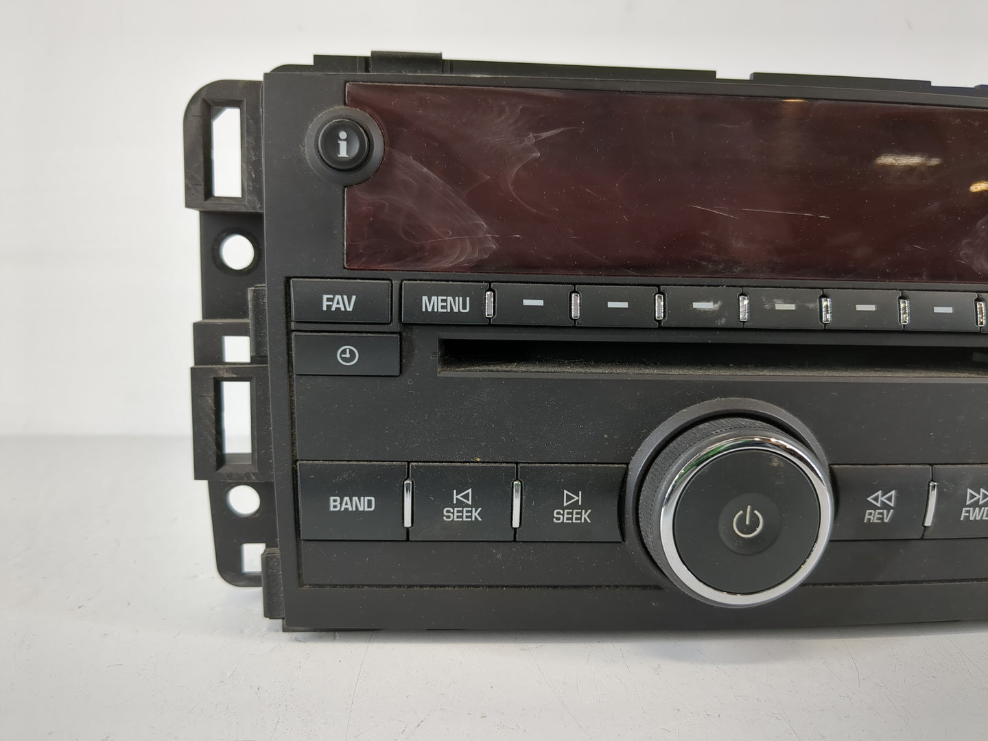 2007 Saturn Outlook Radio AM FM Cd Player Receiver Replacement P/N:25802584 Fits OEM Used Auto Parts - Oemusedautoparts1.com