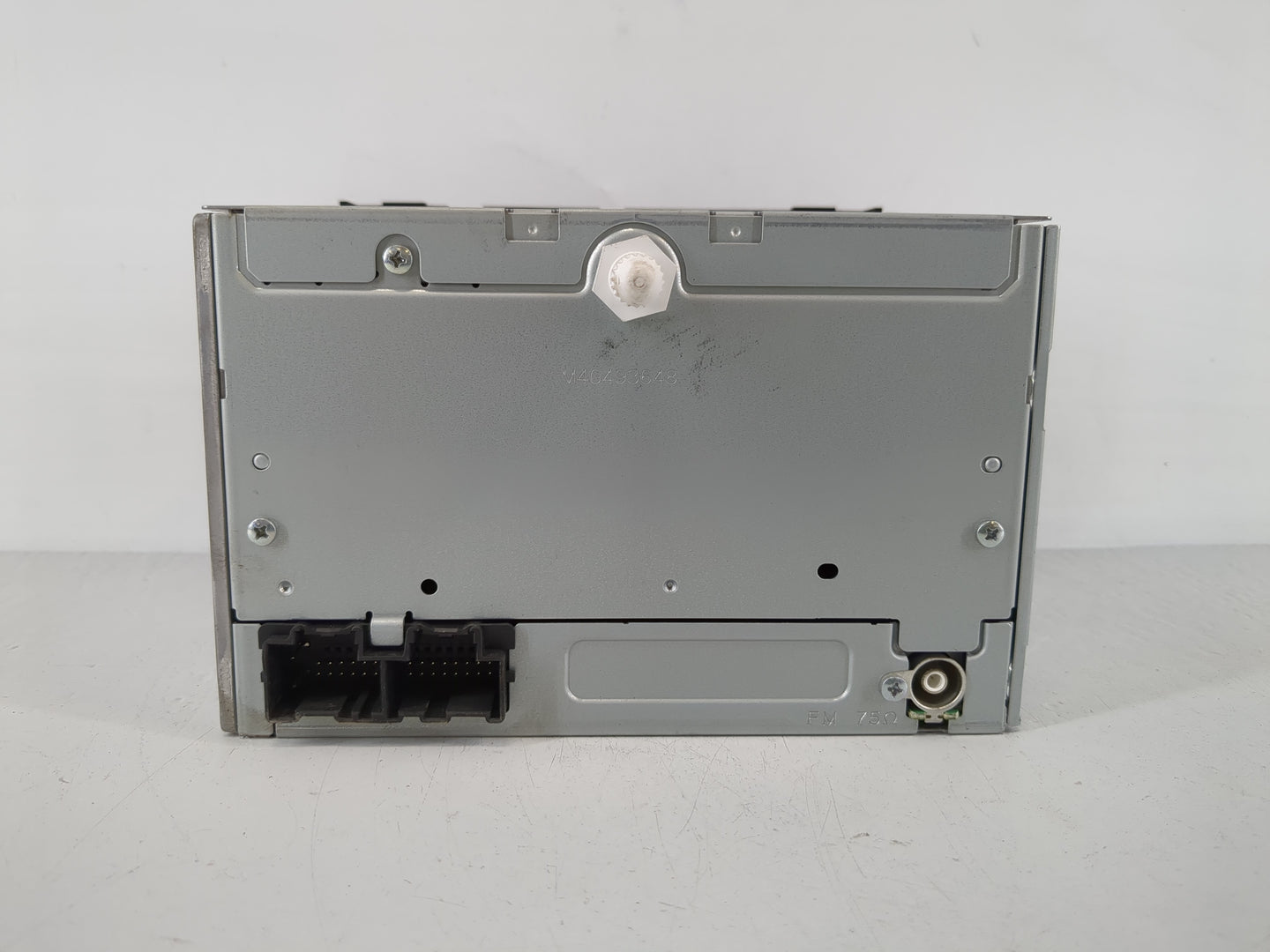 2007 Saturn Outlook Radio AM FM Cd Player Receiver Replacement P/N:25802584 Fits OEM Used Auto Parts - Oemusedautoparts1.com
