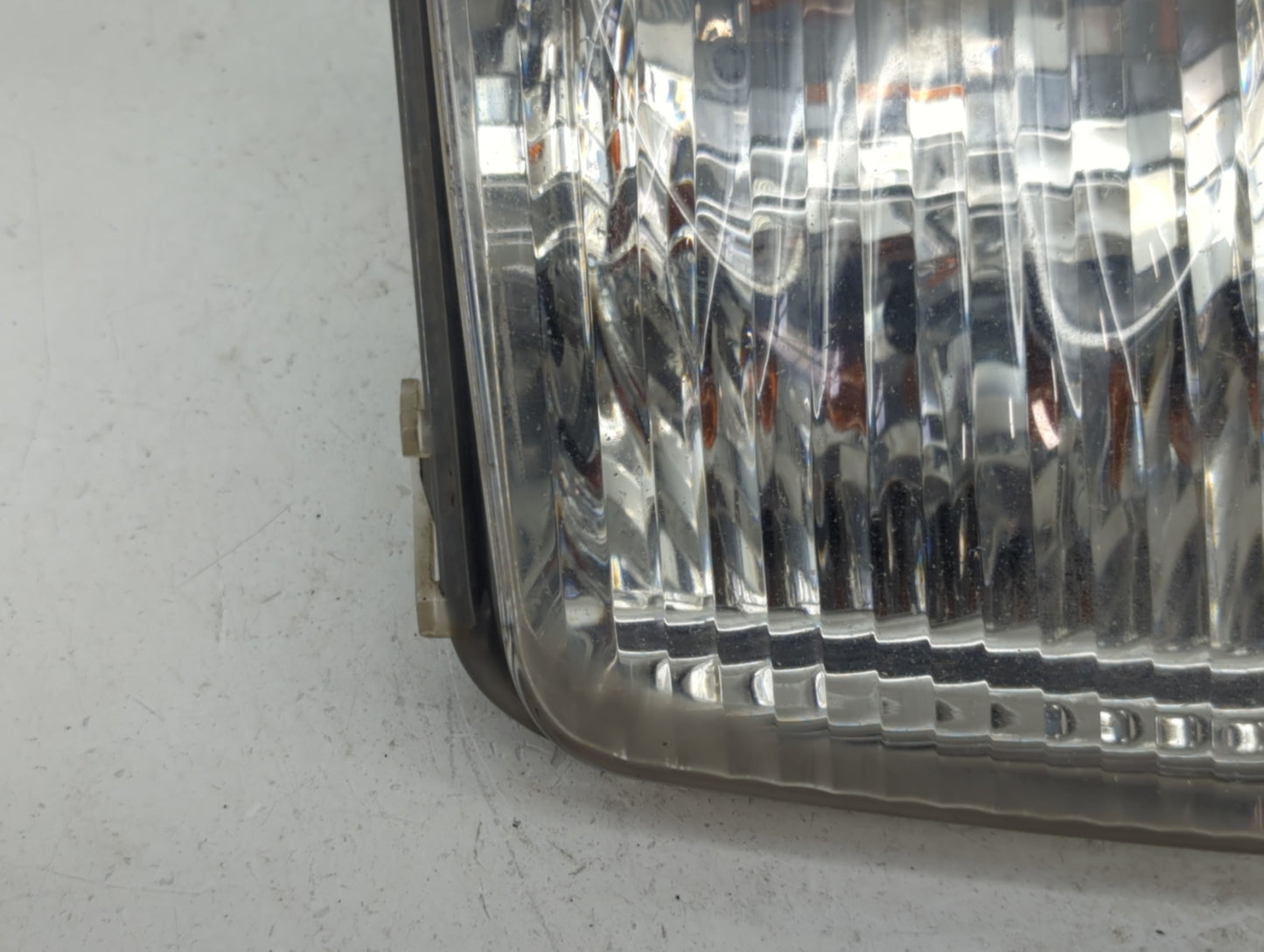 2007 Saturn Outlook Driver Left Oem Front Light Lamp - Oemusedautoparts1.com