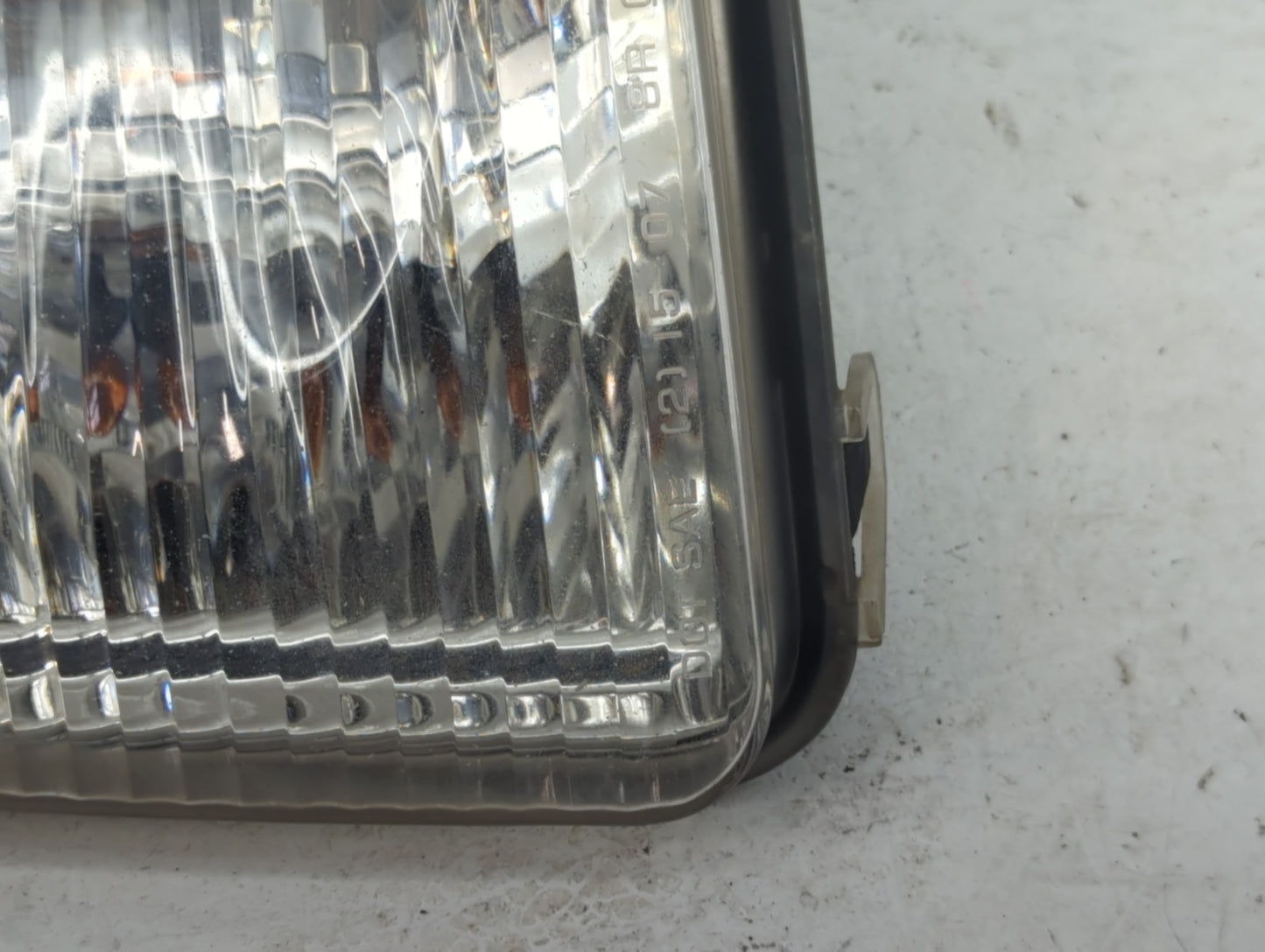 2007 Saturn Outlook Driver Left Oem Front Light Lamp - Oemusedautoparts1.com