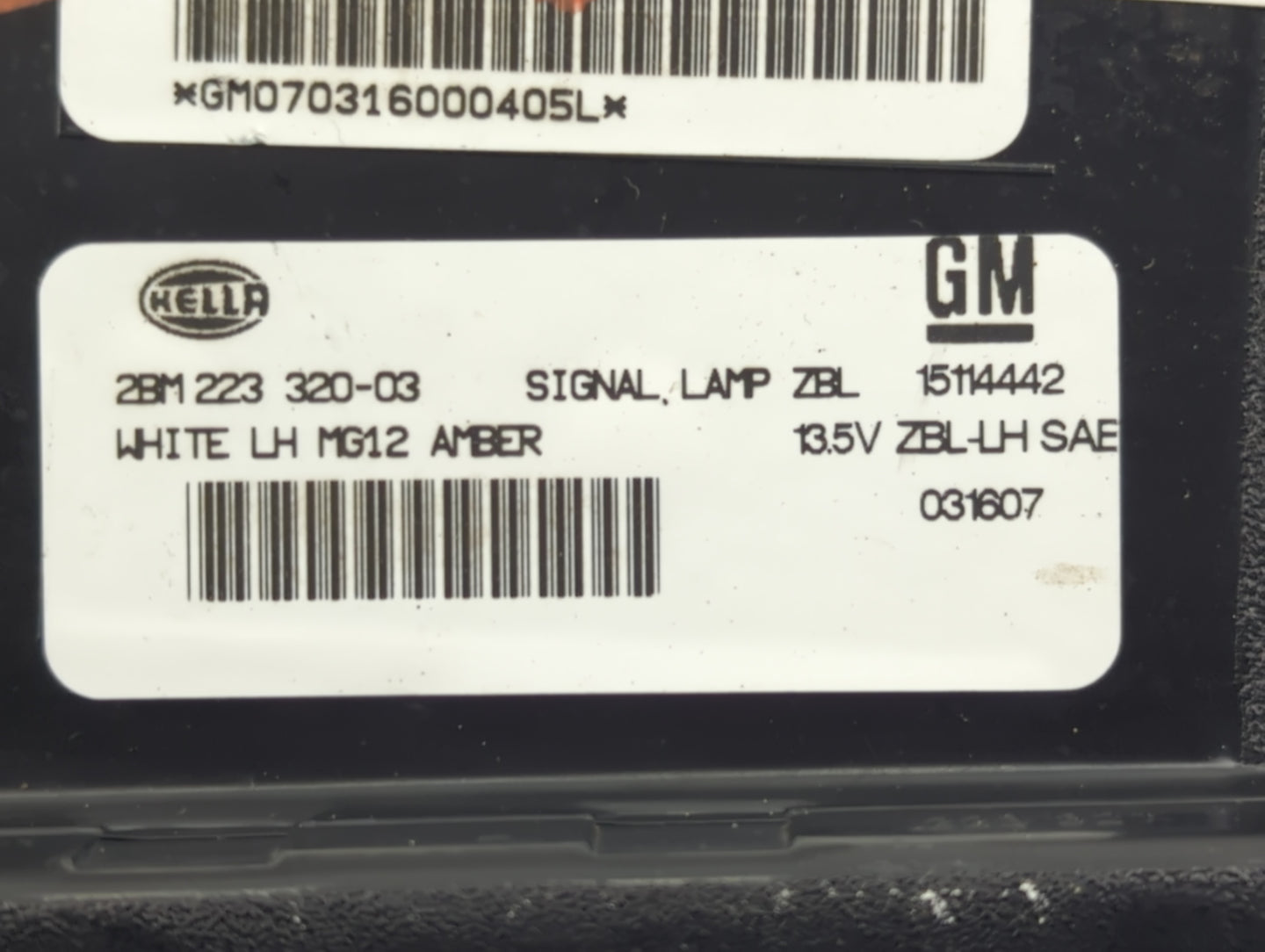 2007 Saturn Outlook Driver Left Oem Front Light Lamp - Oemusedautoparts1.com