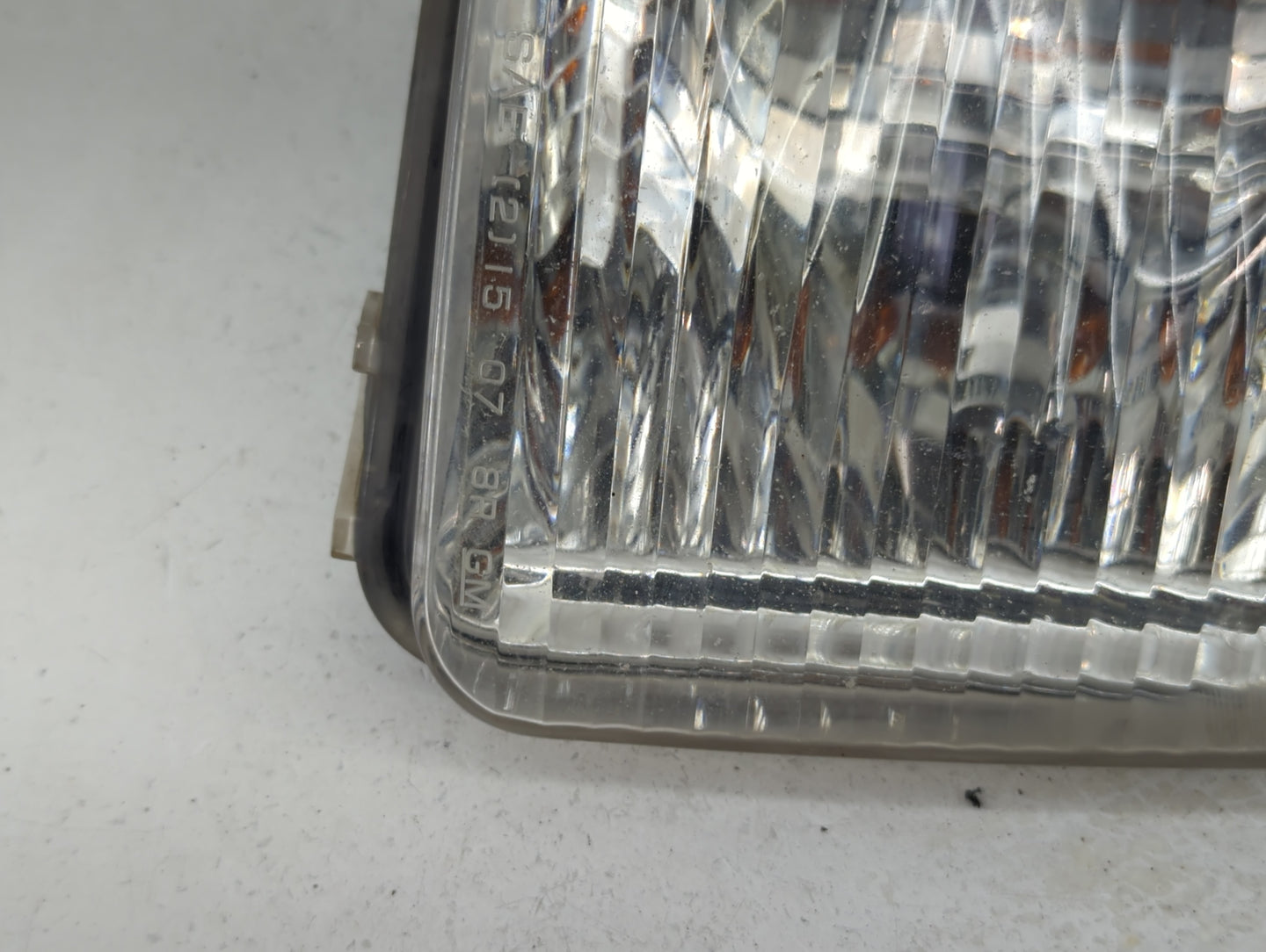 2007 Saturn Outlook Passenger Right Oem Front Light Lamp - Oemusedautoparts1.com