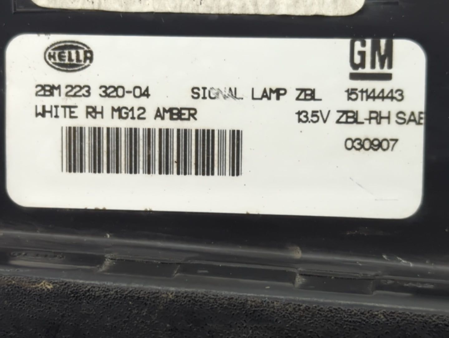 2007 Saturn Outlook Passenger Right Oem Front Light Lamp - Oemusedautoparts1.com