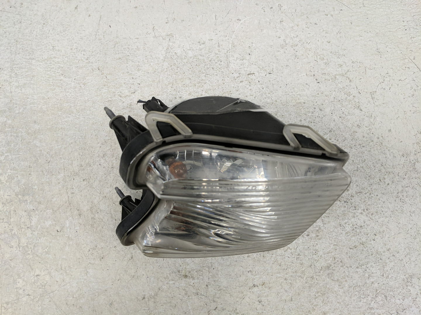 2007 Saturn Outlook Driver Left Oem Front Light Lamp - Oemusedautoparts1.com