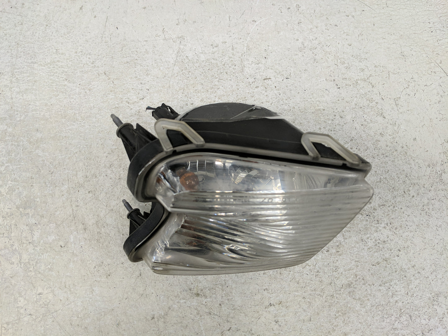 2007 Saturn Outlook Driver Left Oem Front Light Lamp - Oemusedautoparts1.com