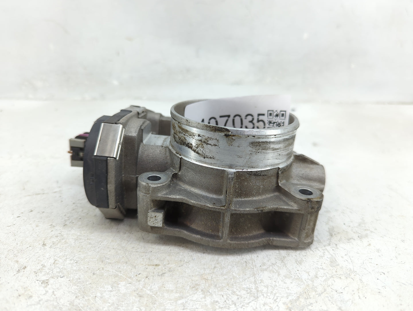 2007 Saturn Outlook Throttle Body Fits Fits 2008 2009 2010 2011 OEM Used Auto Parts - Oemusedautoparts1.com