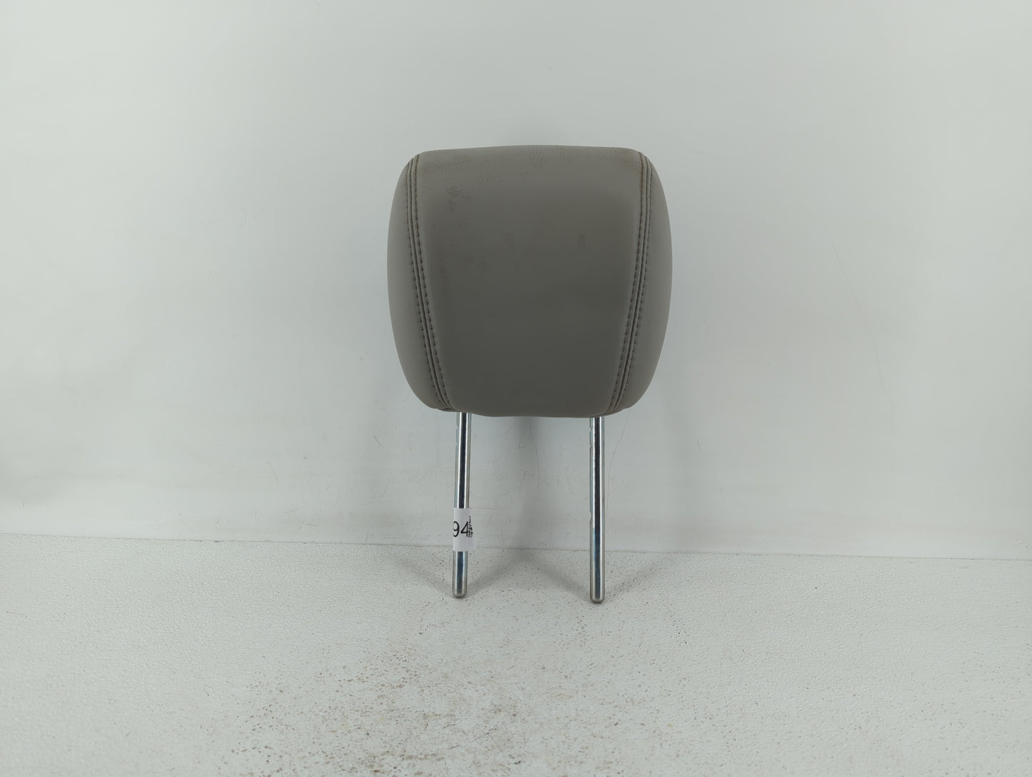 2007 Saturn Outlook Headrest Head Rest Rear Seat Fits Fits 2008 OEM Used Auto Parts - Oemusedautoparts1.com