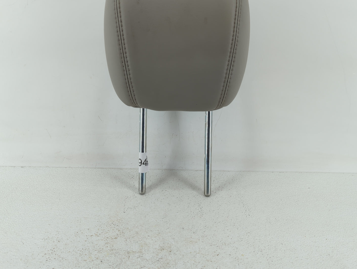 2007 Saturn Outlook Headrest Head Rest Rear Seat Fits Fits 2008 OEM Used Auto Parts - Oemusedautoparts1.com