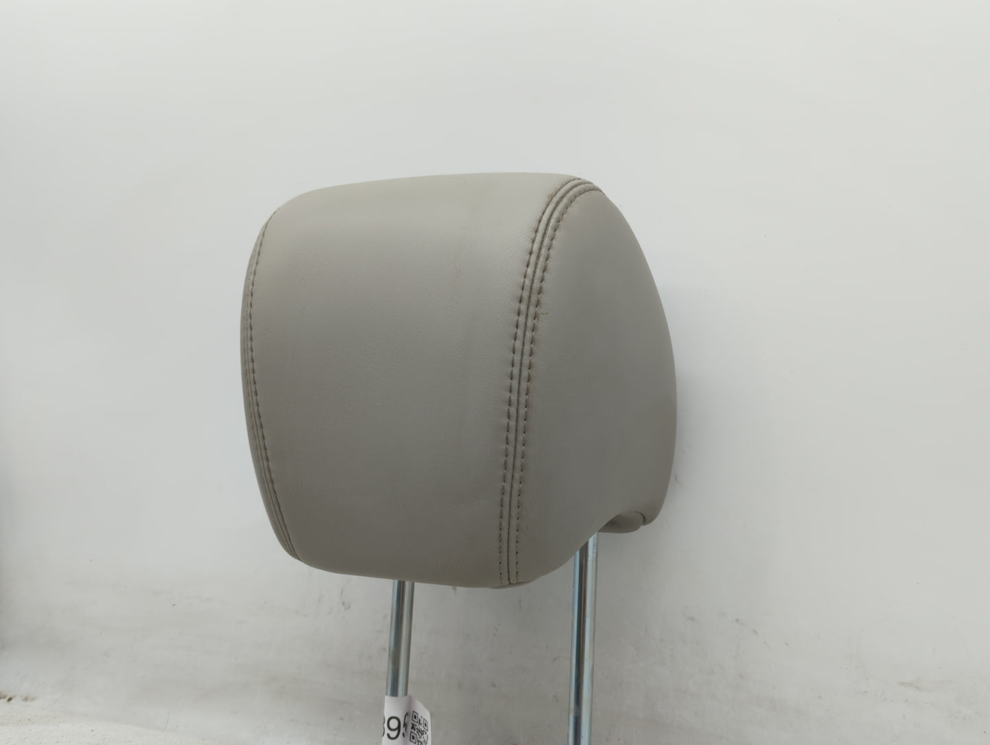 2007 Saturn Outlook Headrest Head Rest Rear Seat Fits Fits 2008 OEM Used Auto Parts - Oemusedautoparts1.com