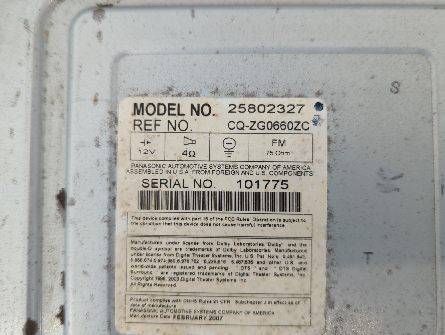 2007 Saturn Outlook Radio AM FM Cd Player Receiver Replacement P/N:CQ-ZG0660ZC 101775, 25802327 Fits OEM Used Auto Parts - O