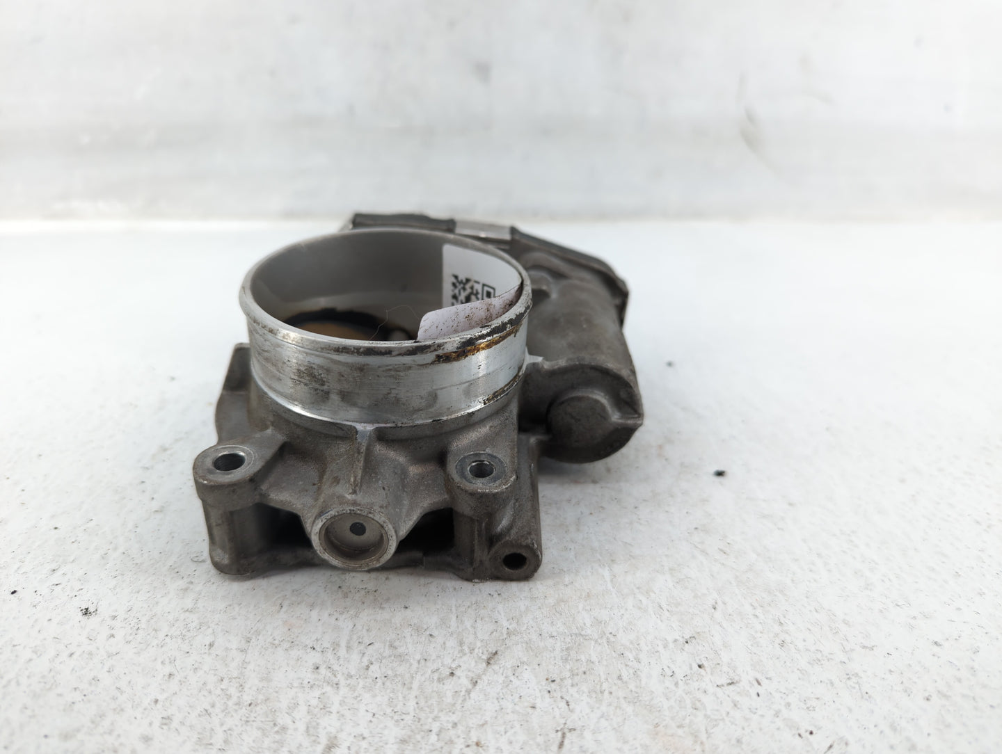 2007 Saturn Outlook Throttle Body Fits Fits 2008 2009 2010 2011 OEM Used Auto Parts - Oemusedautoparts1.com